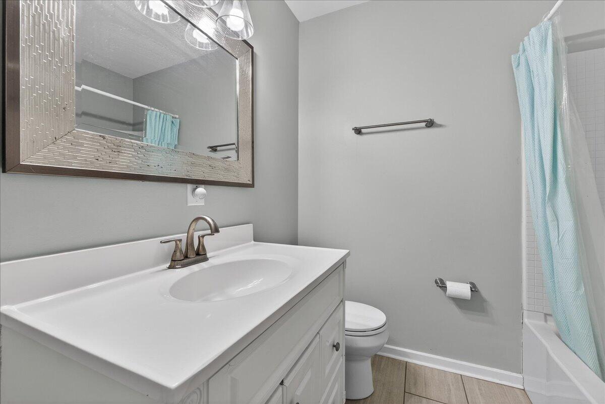 2741 Jobee Drive # 105