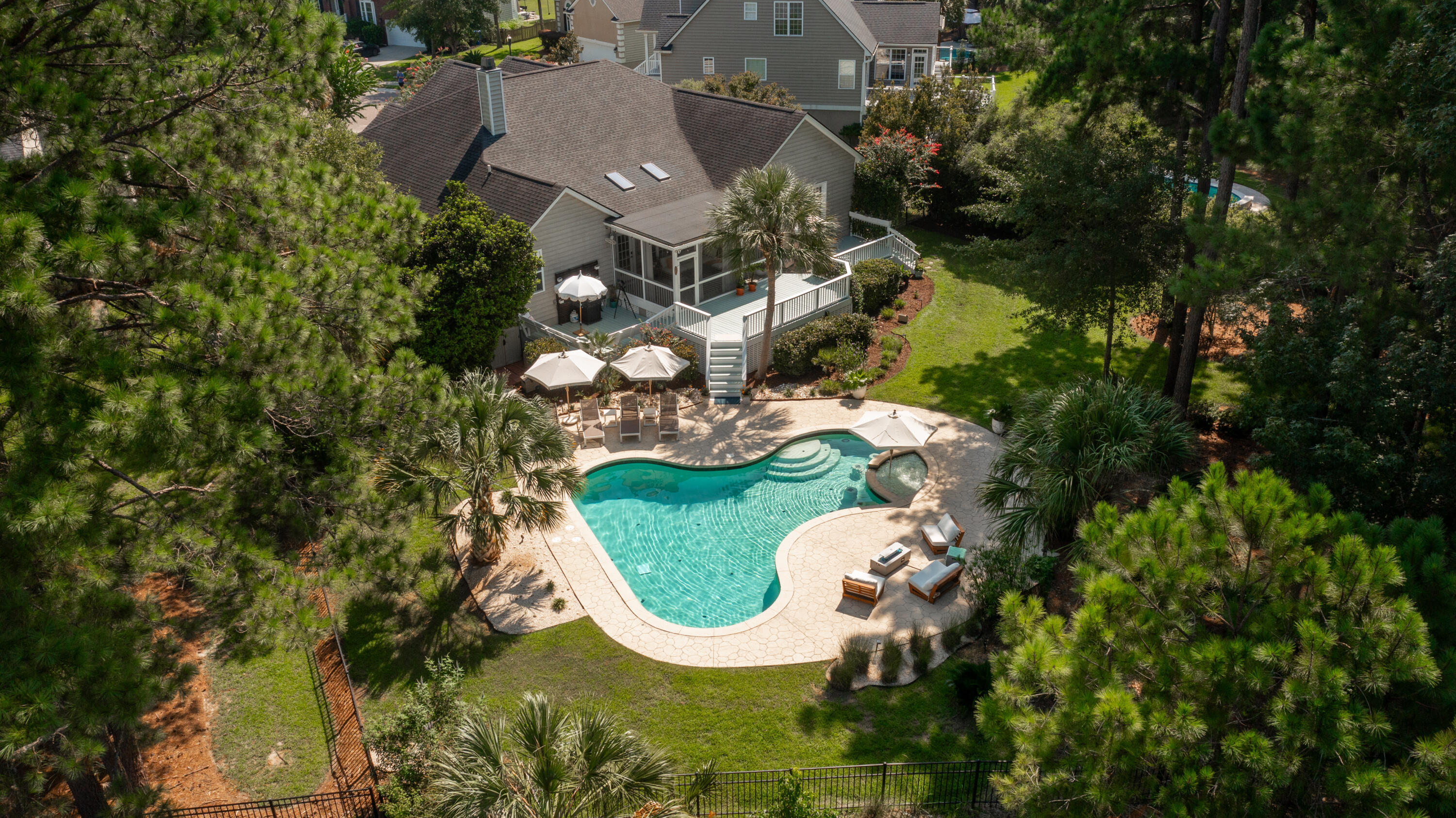 1428 Oakhurst Drive