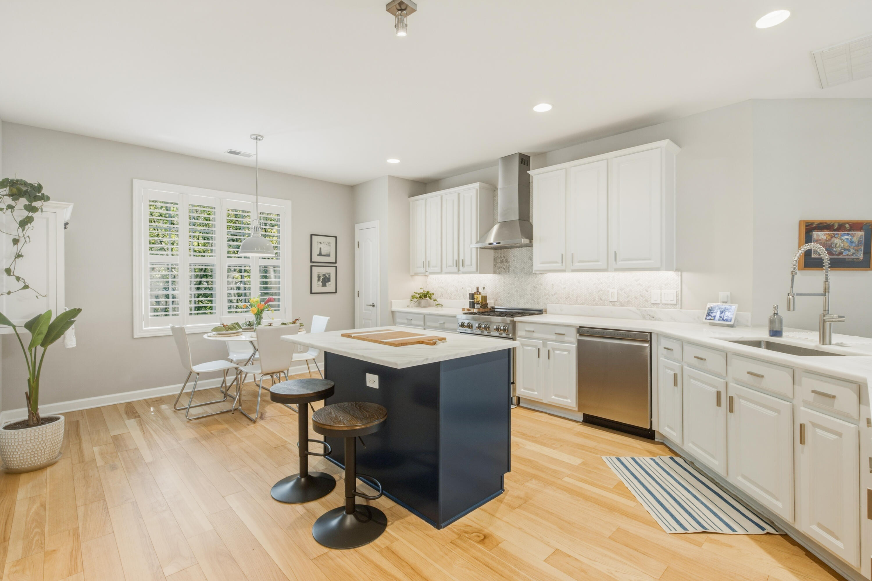 1428 Oakhurst Drive