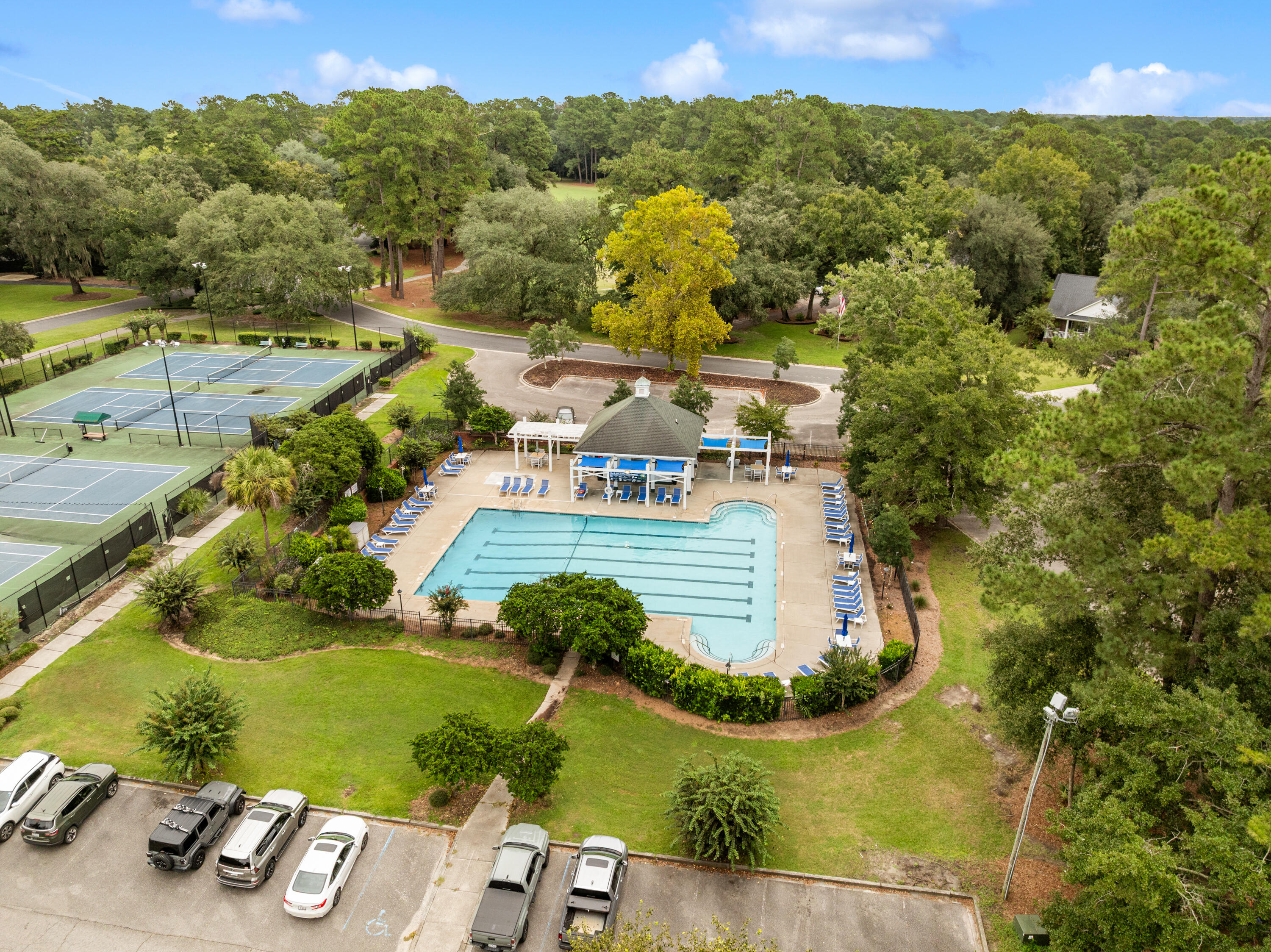 1003 Crooked Oak Road