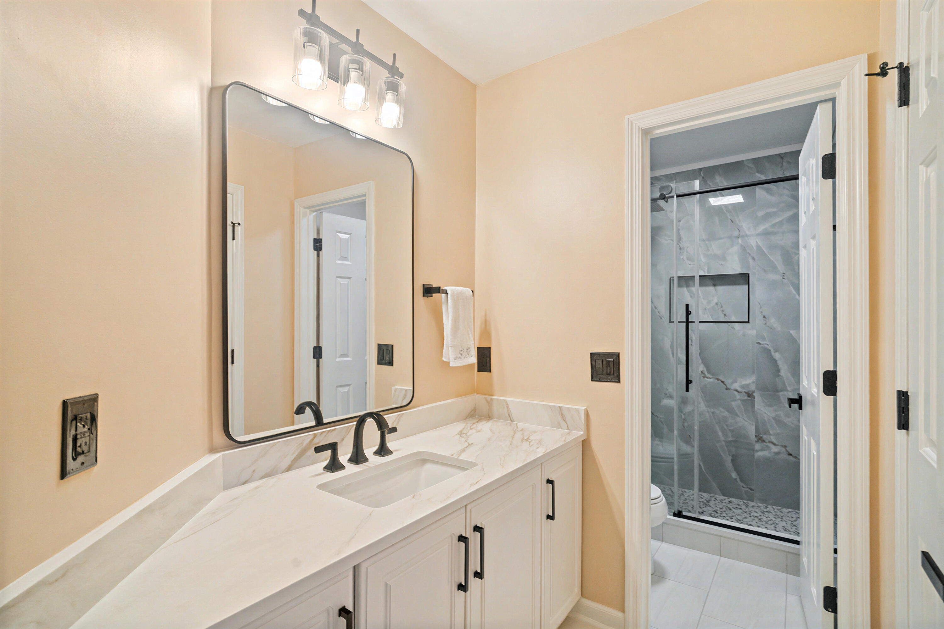 1003 Crooked Oak Road