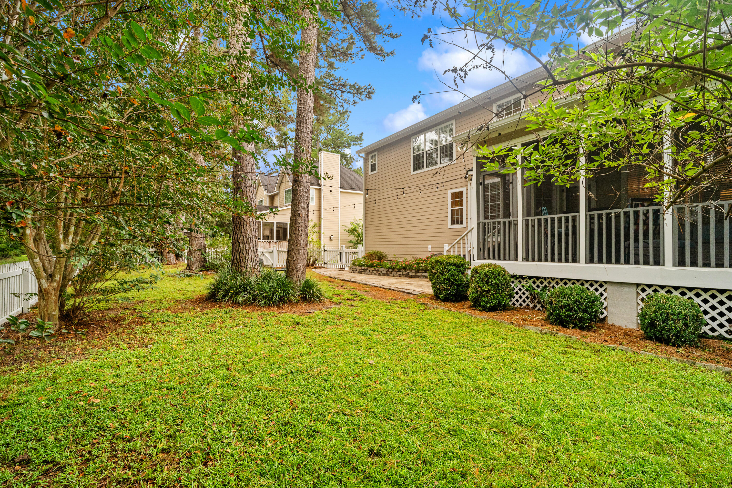 1003 Crooked Oak Road