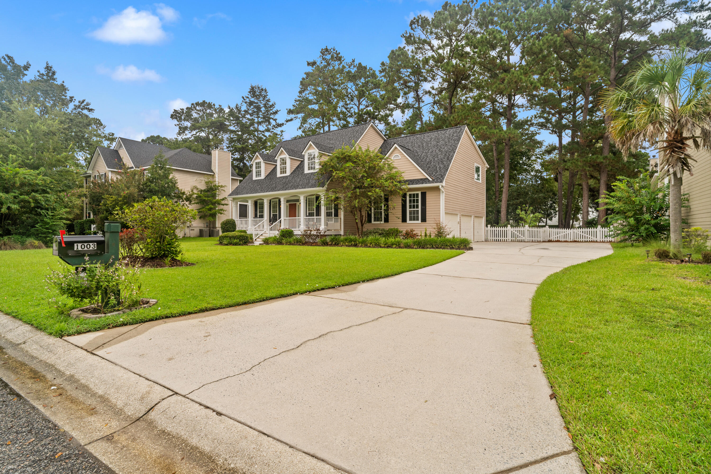 1003 Crooked Oak Road