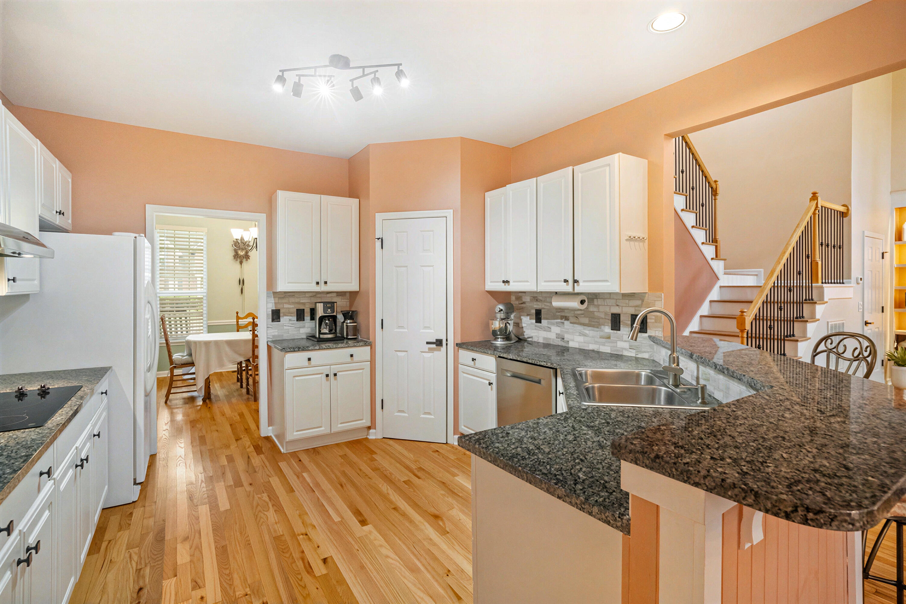 1003 Crooked Oak Road