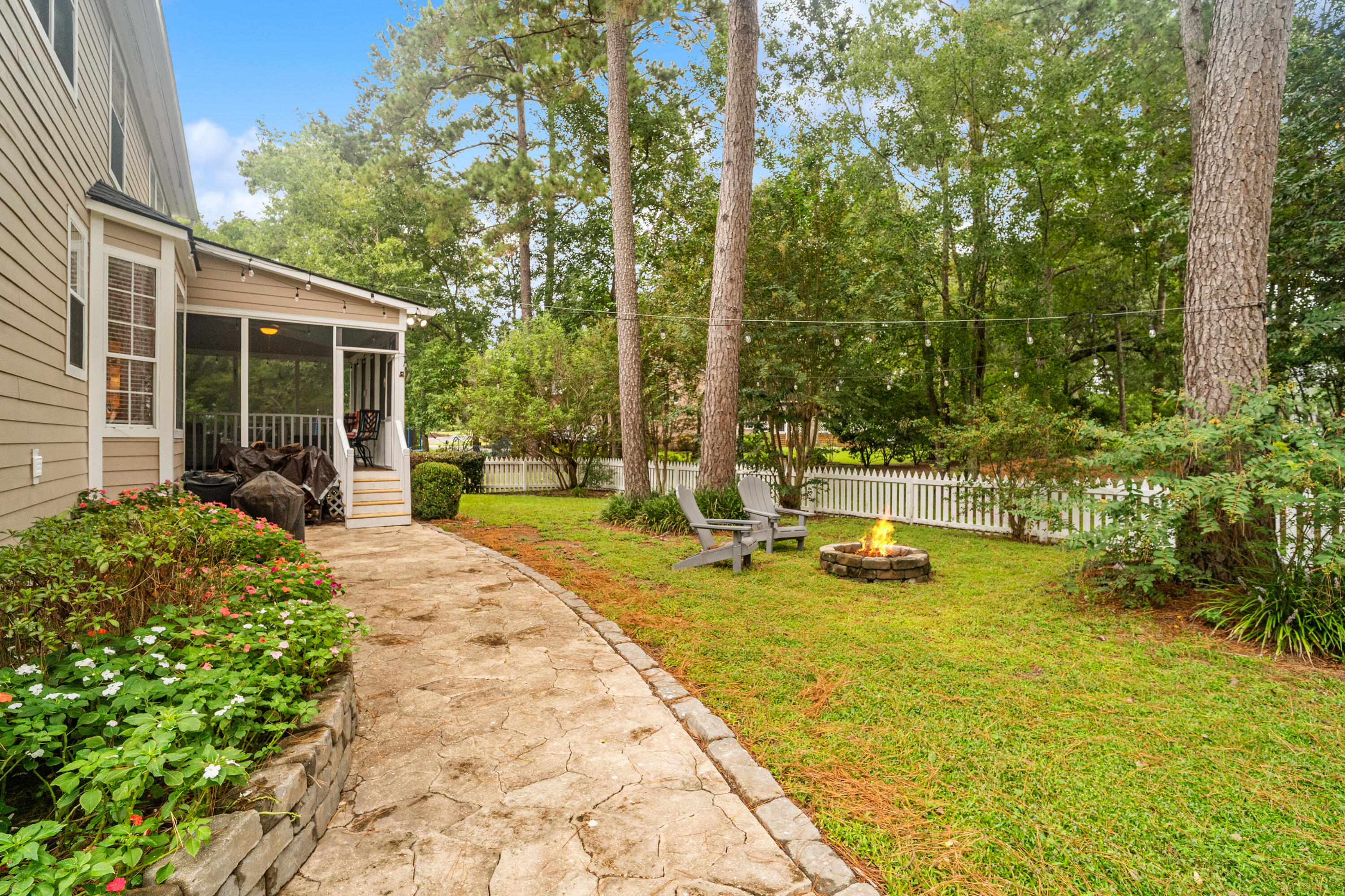 1003 Crooked Oak Road