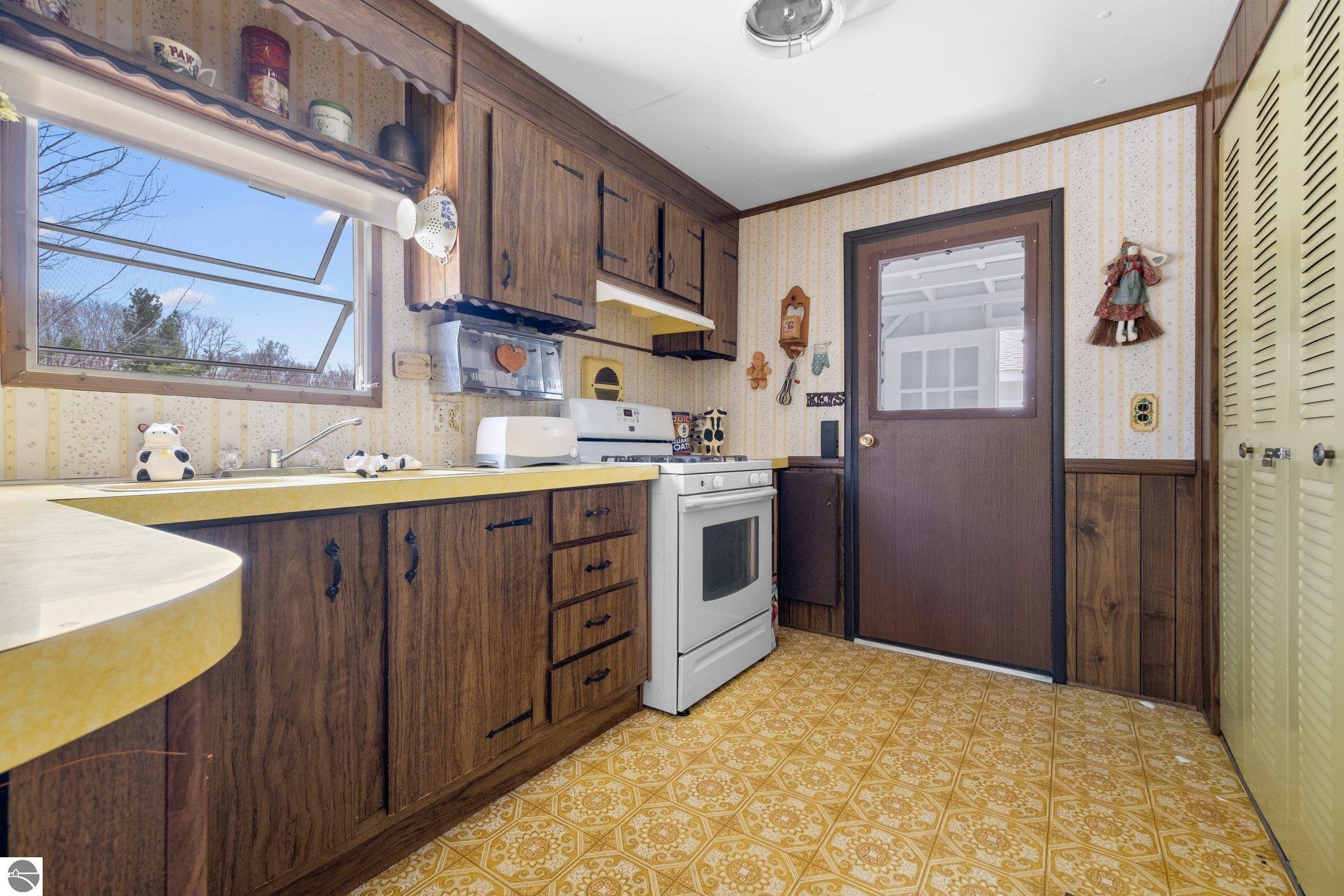 12364 Third Street