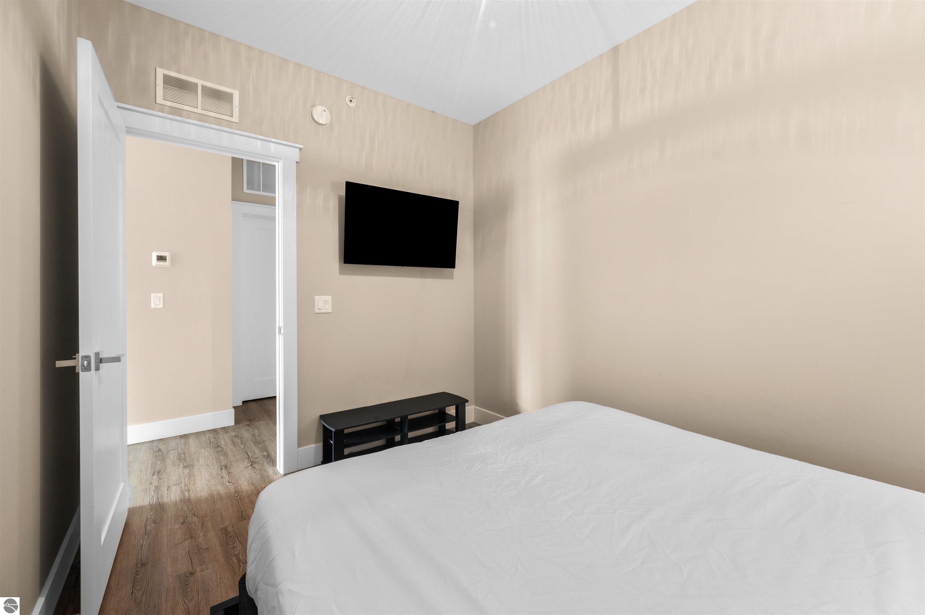 914 E Front Street # 5