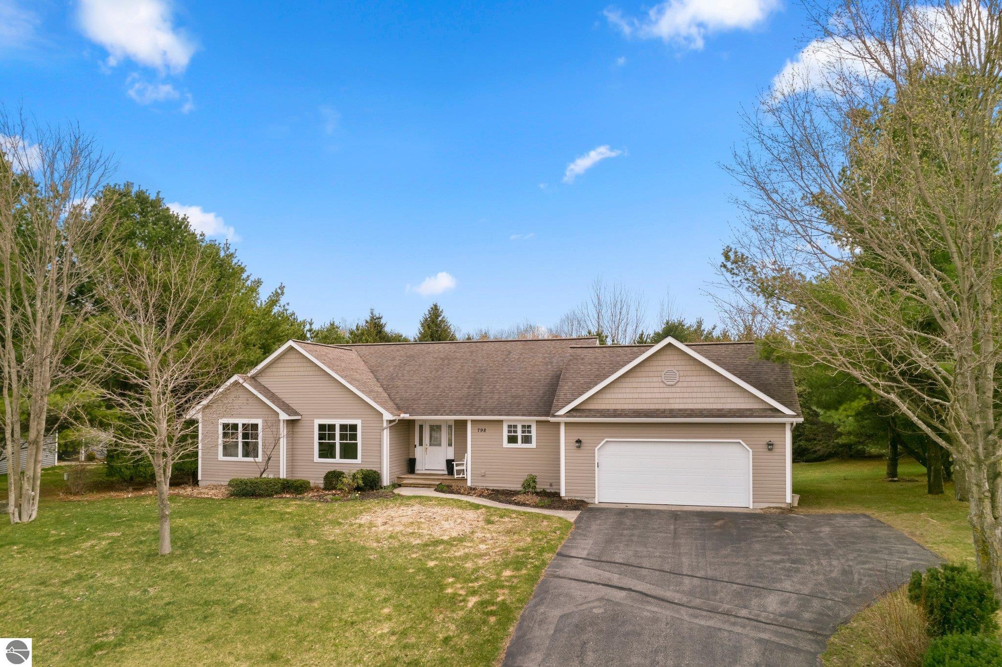 798 Shamrock Lane