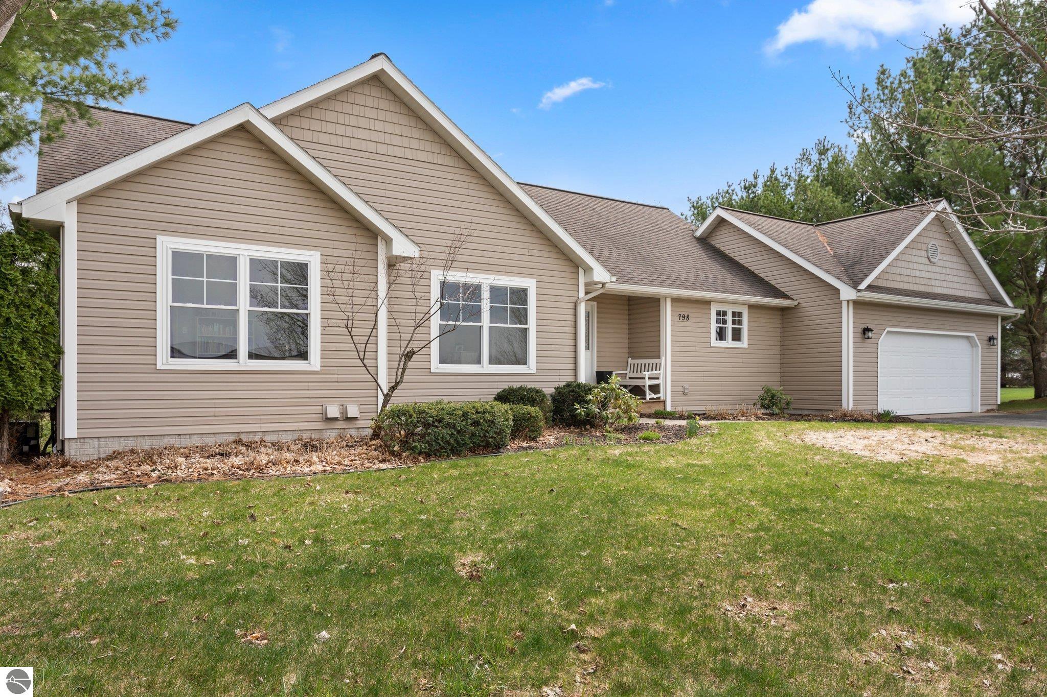 798 Shamrock Lane