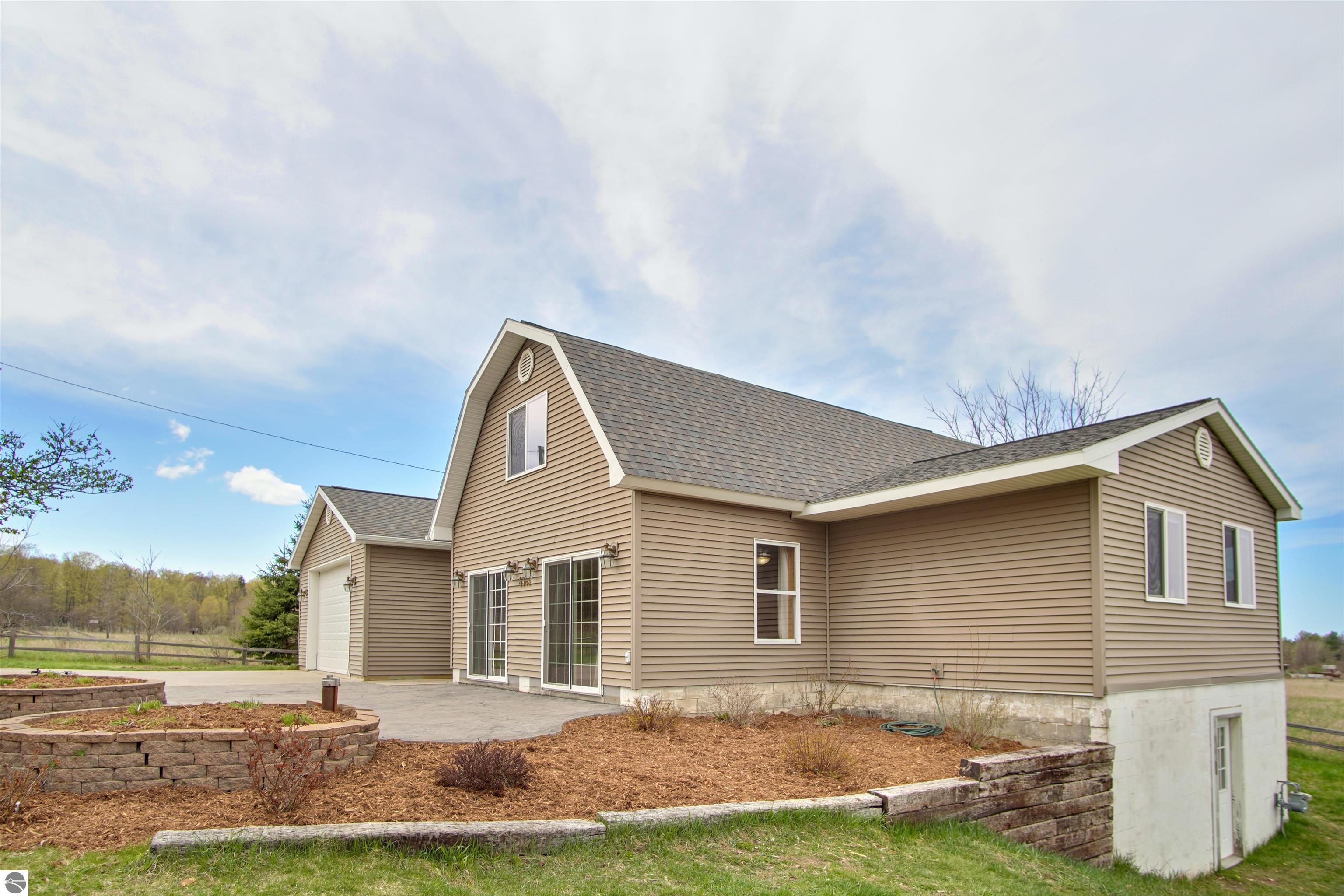 8365 Crisp Road