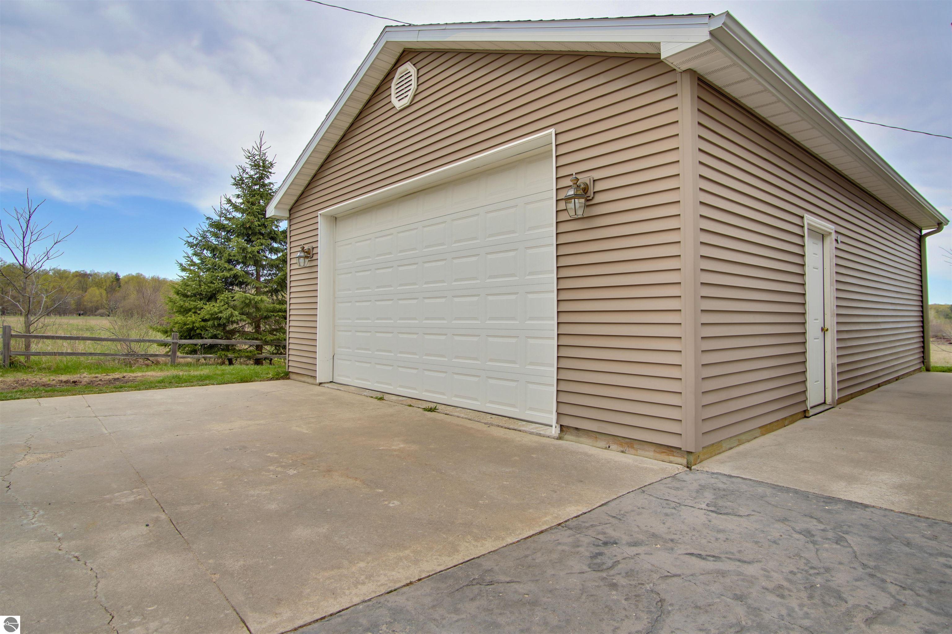 8365 Crisp Road