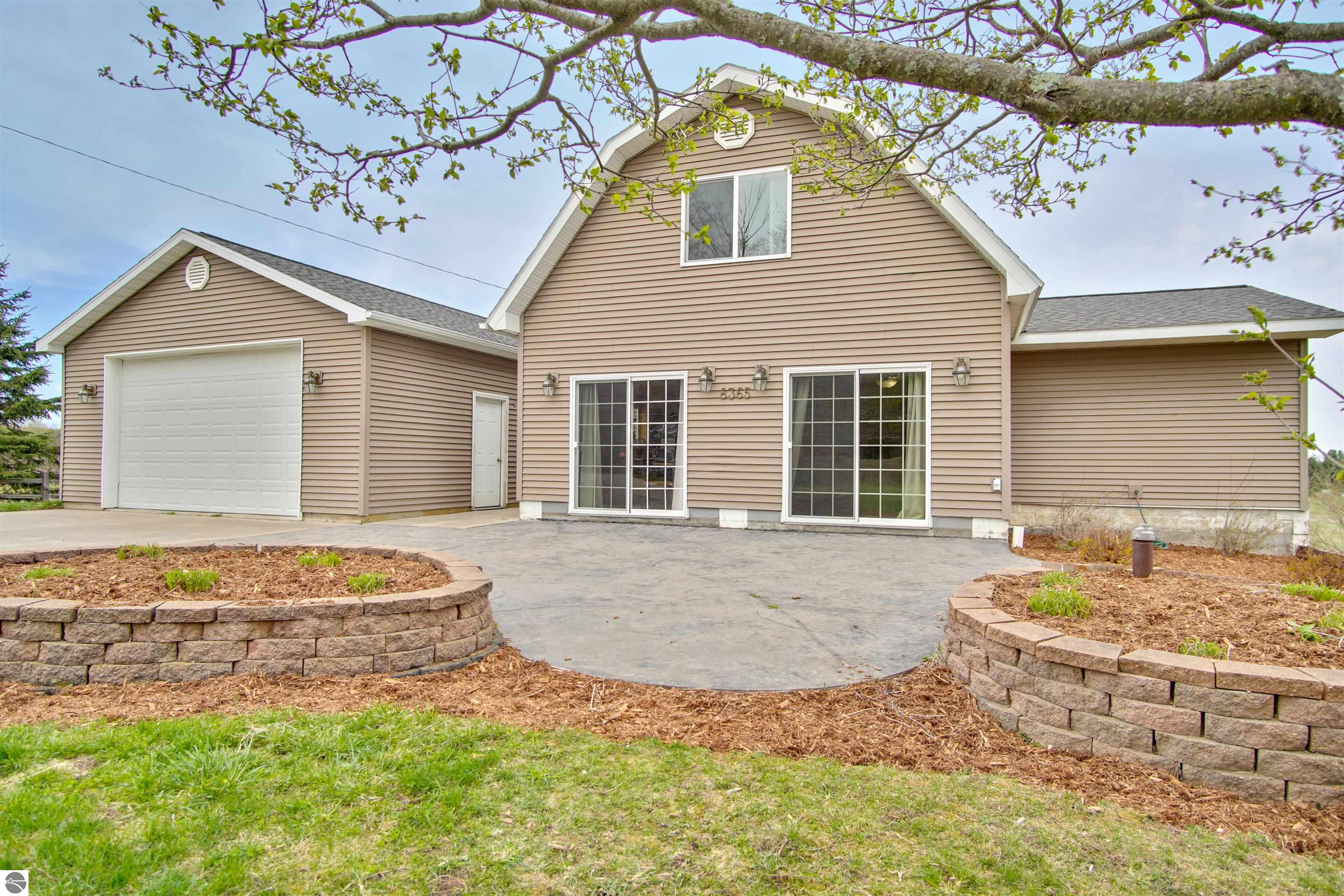 8365 Crisp Road