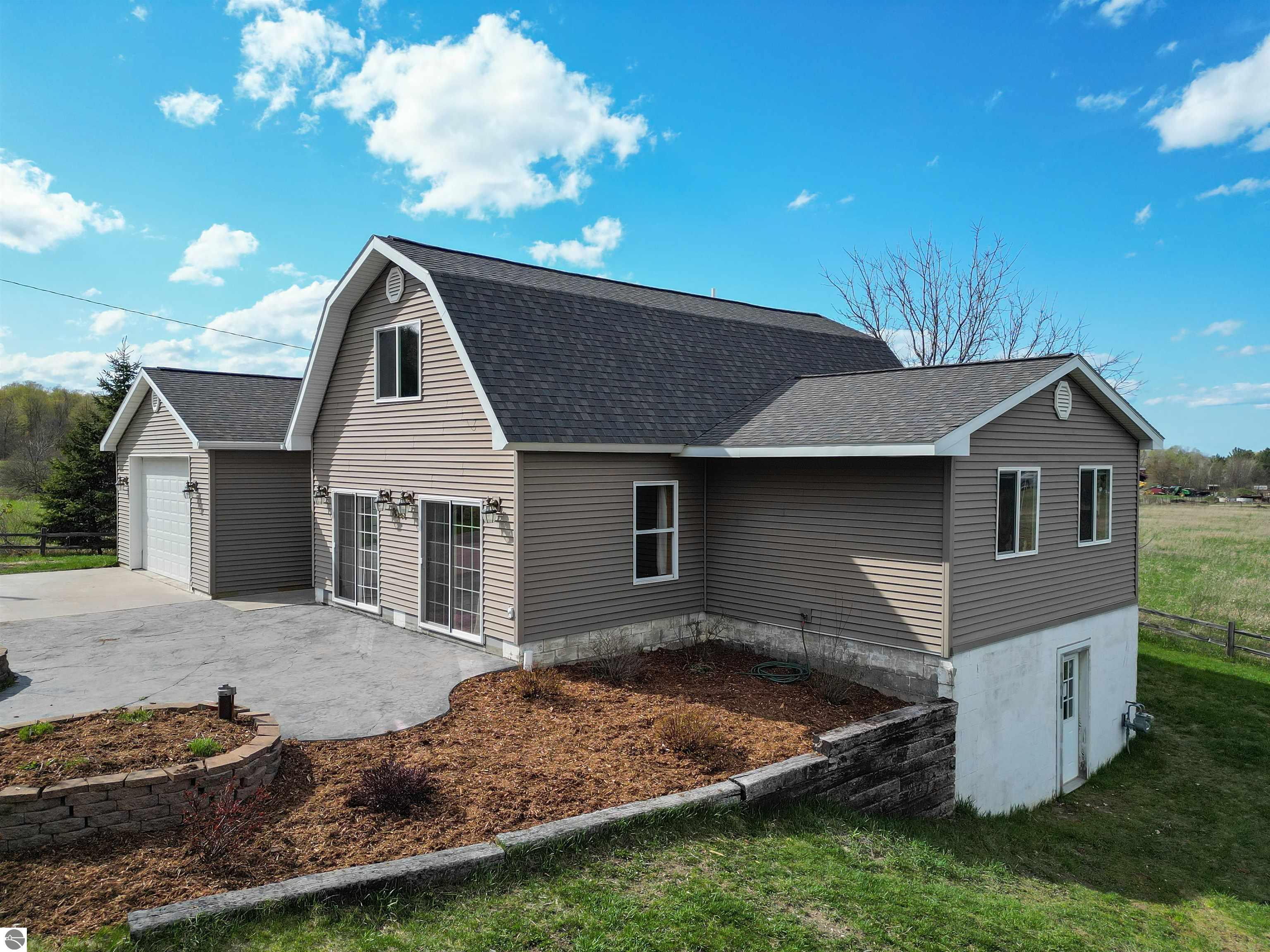 8365 Crisp Road