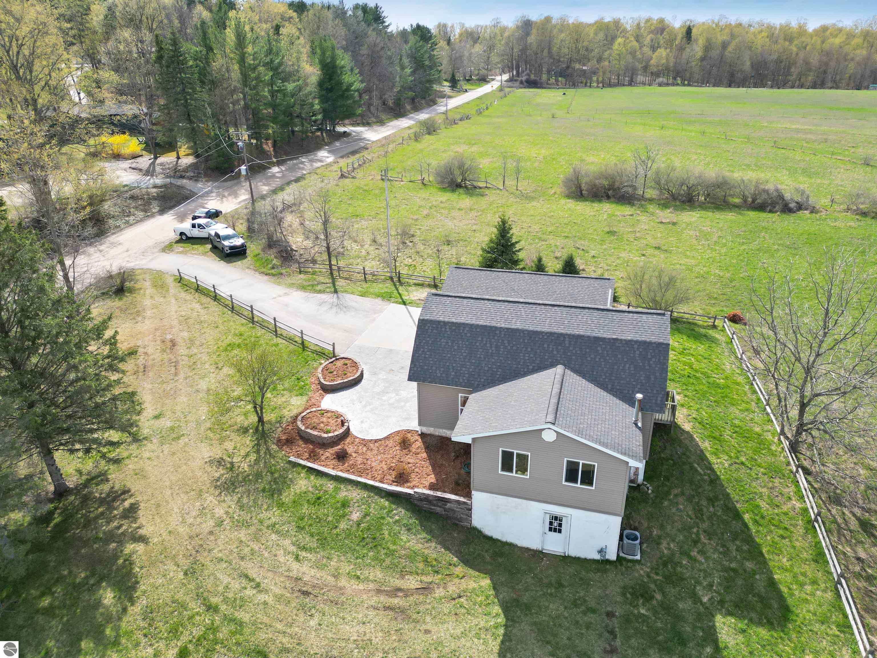 8365 Crisp Road
