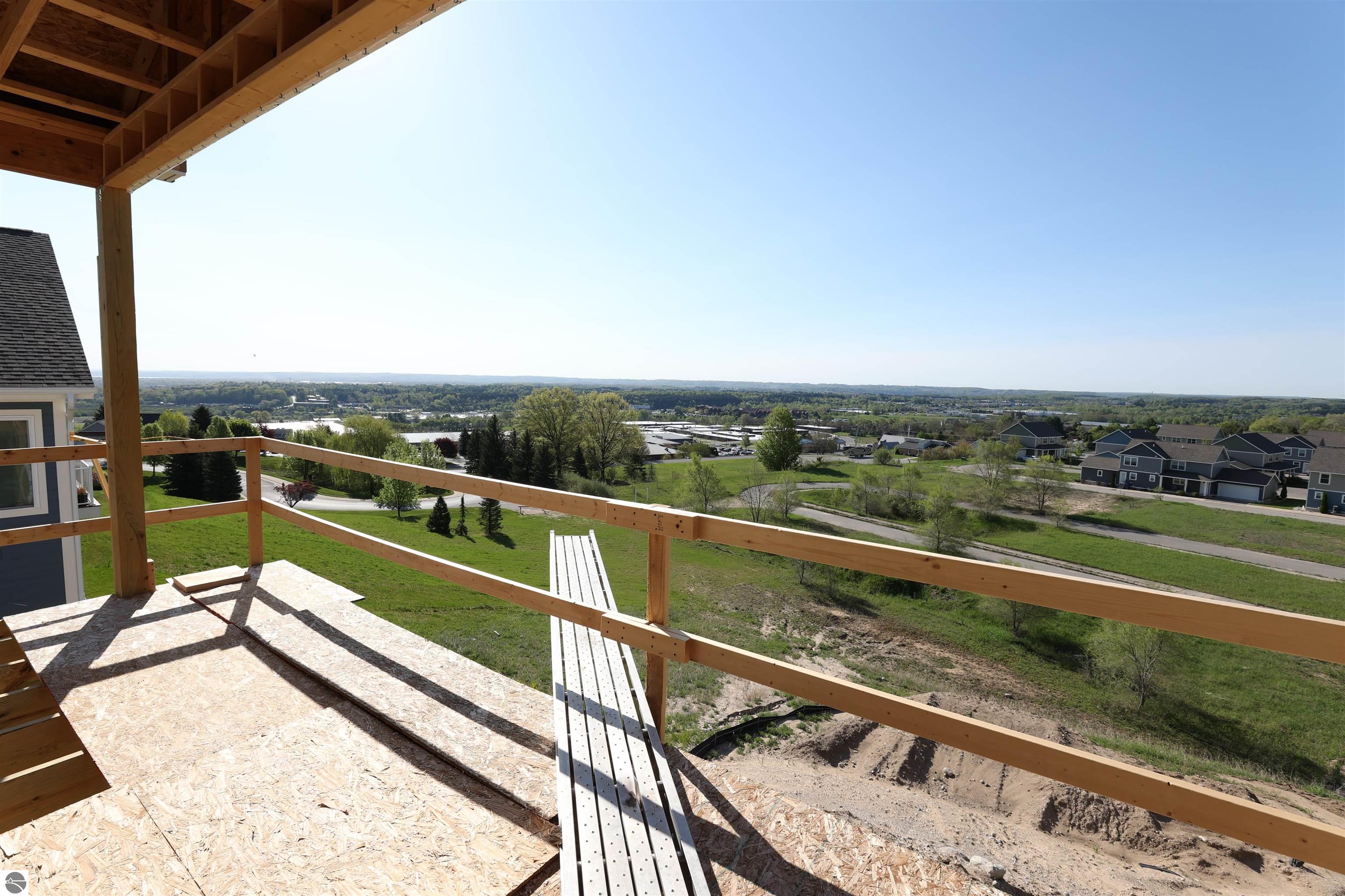 4195 Eagles View