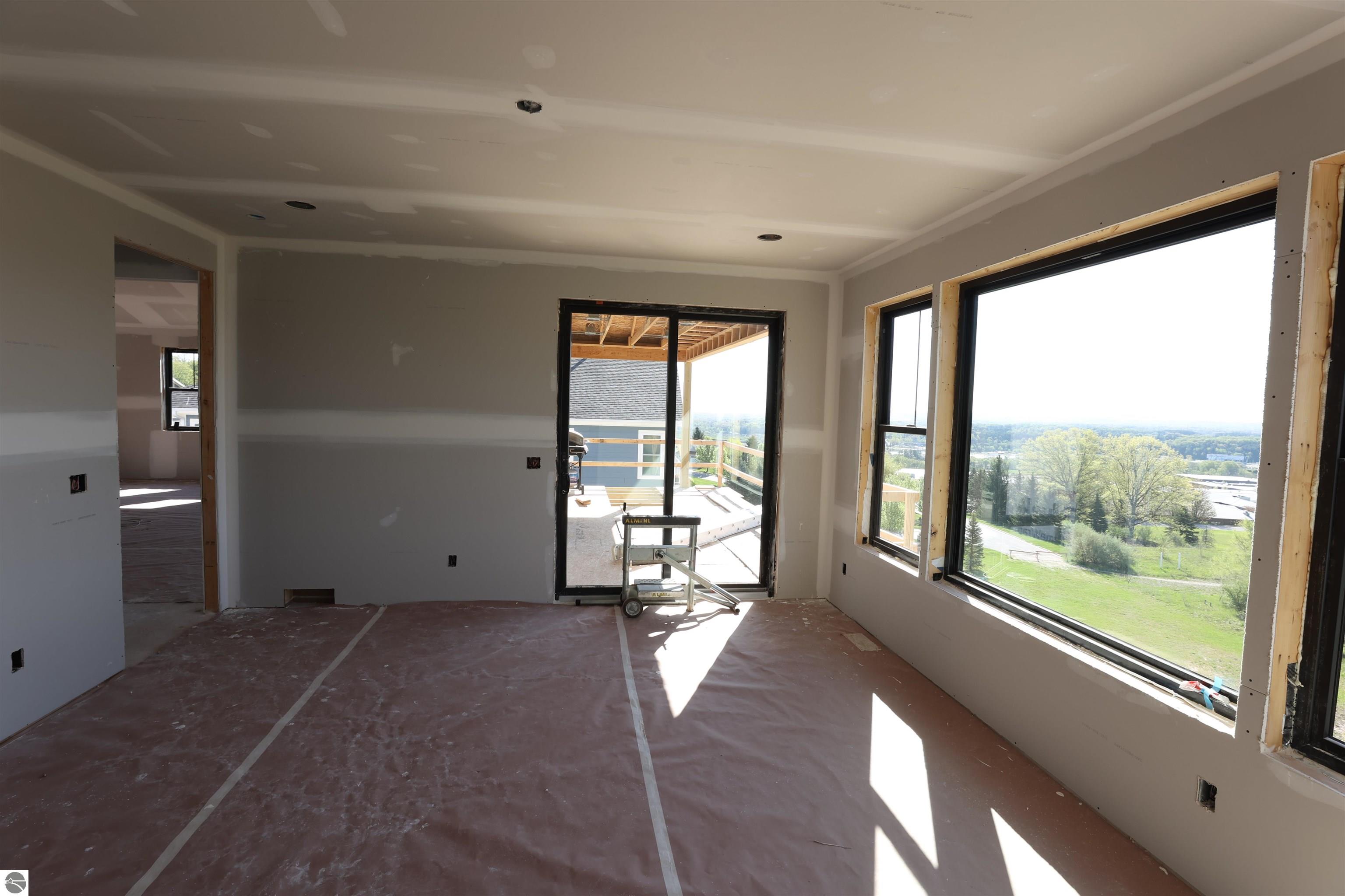 4195 Eagles View