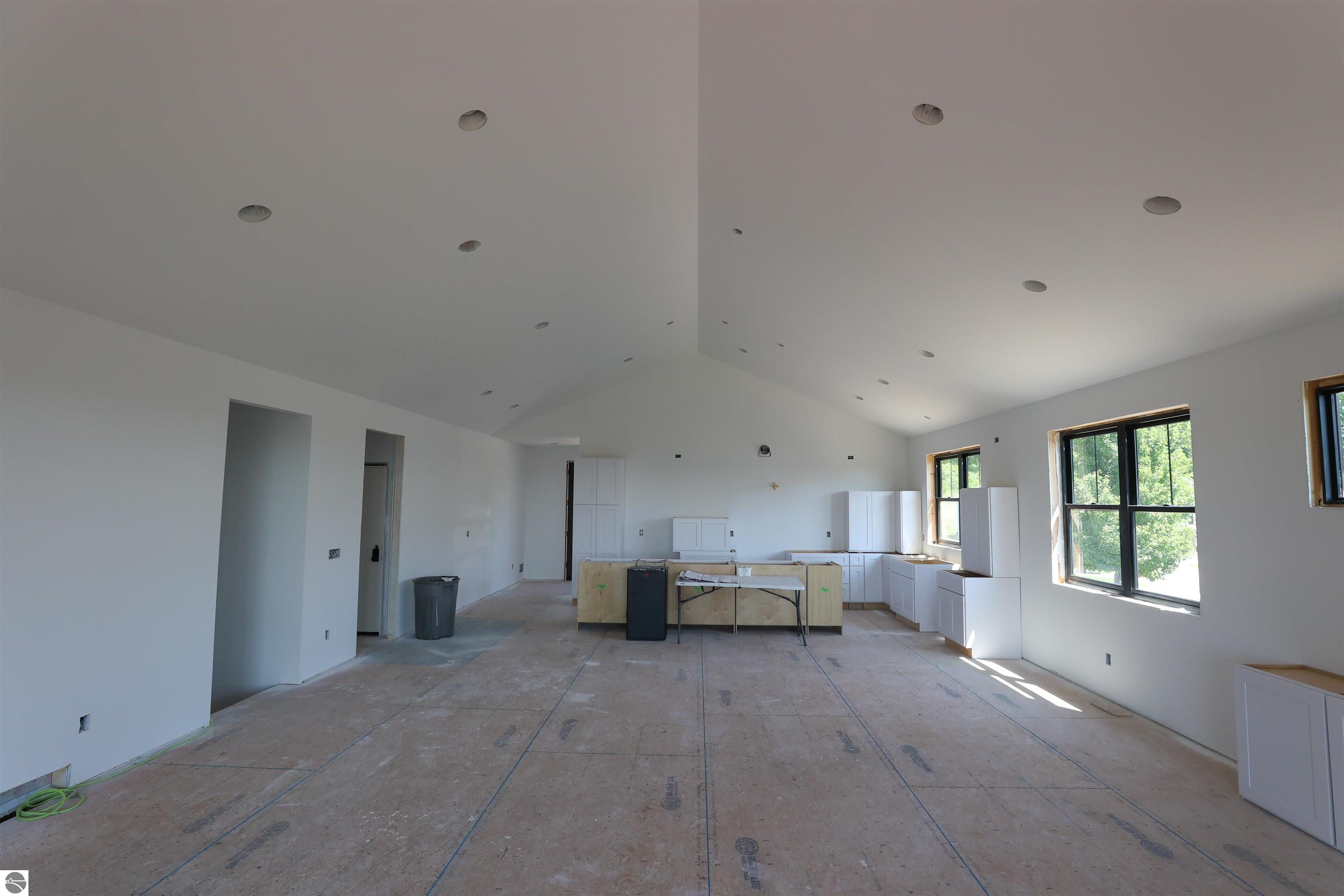 4195 Eagles View