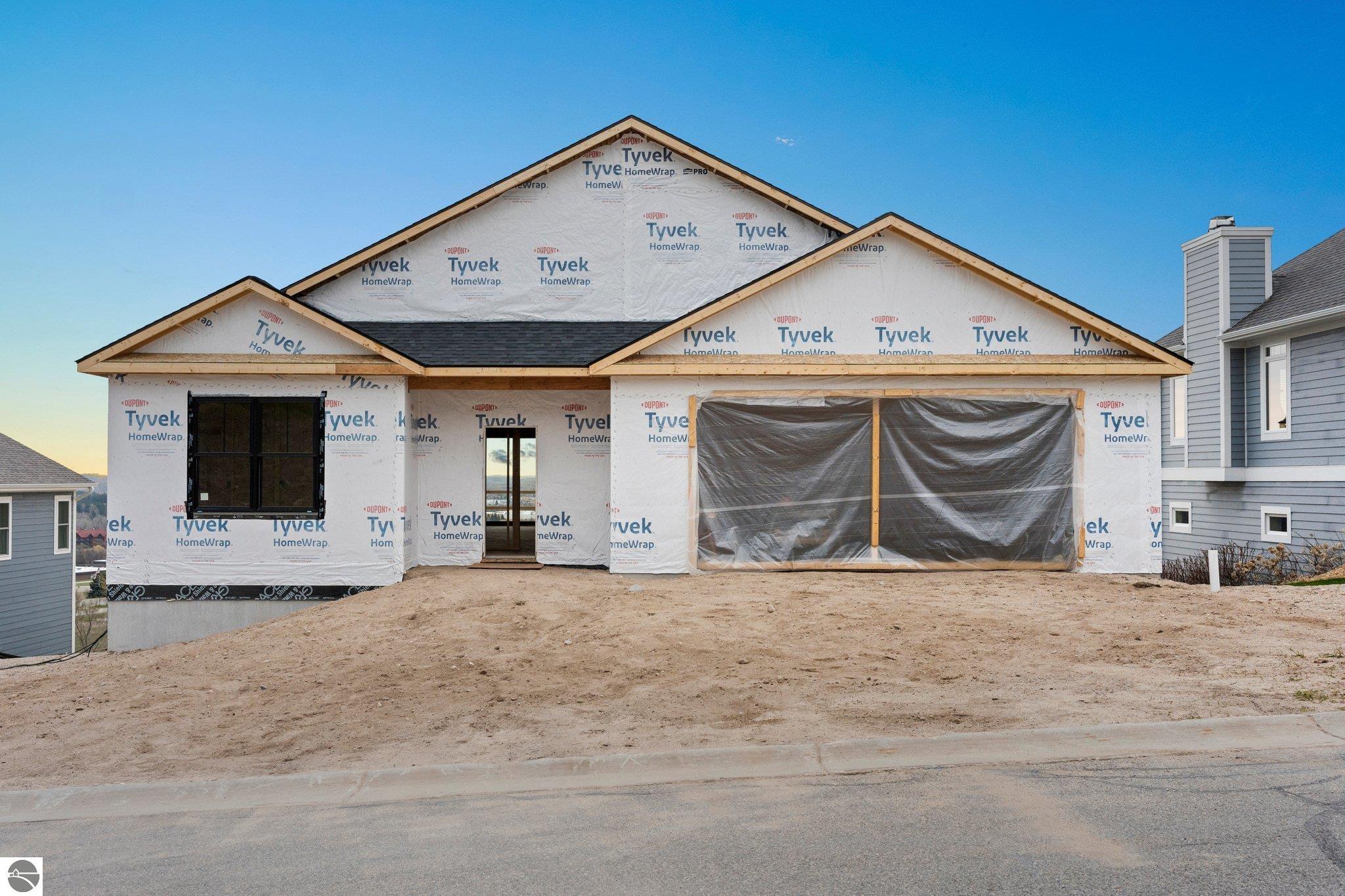 4195 Eagles View