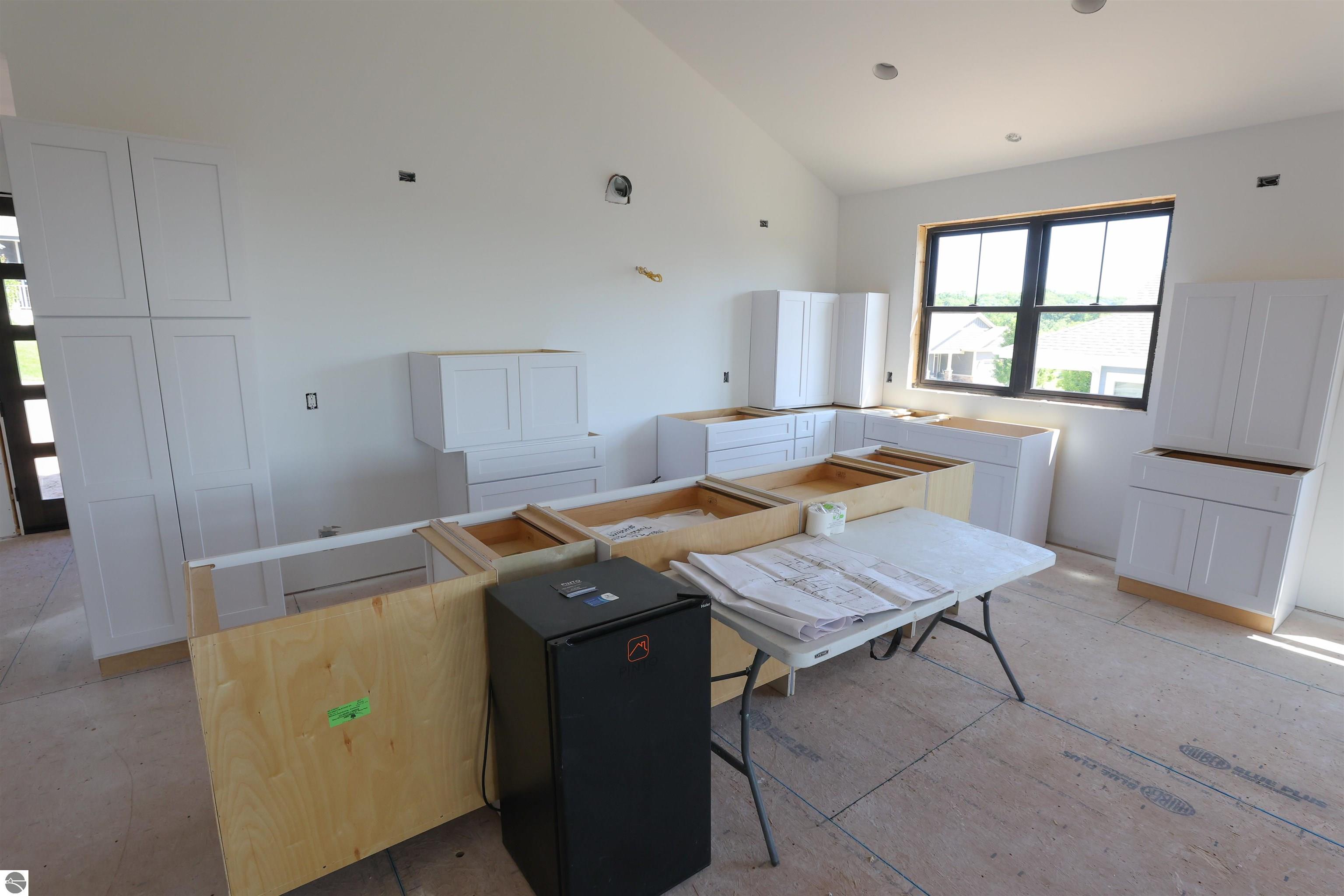 4195 Eagles View