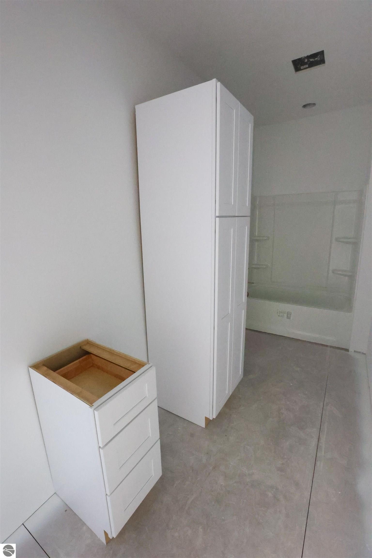 4195 Eagles View