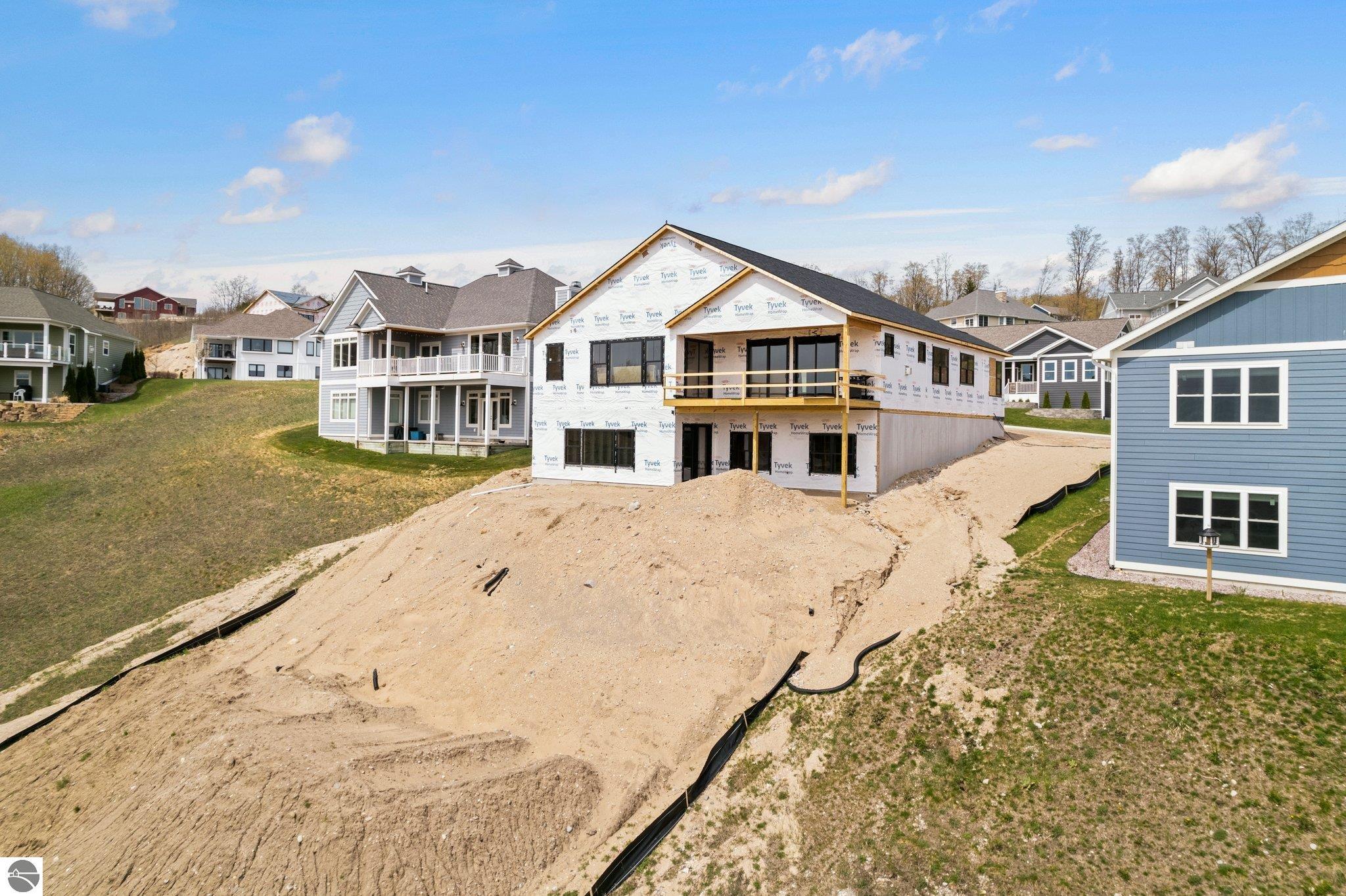 4195 Eagles View