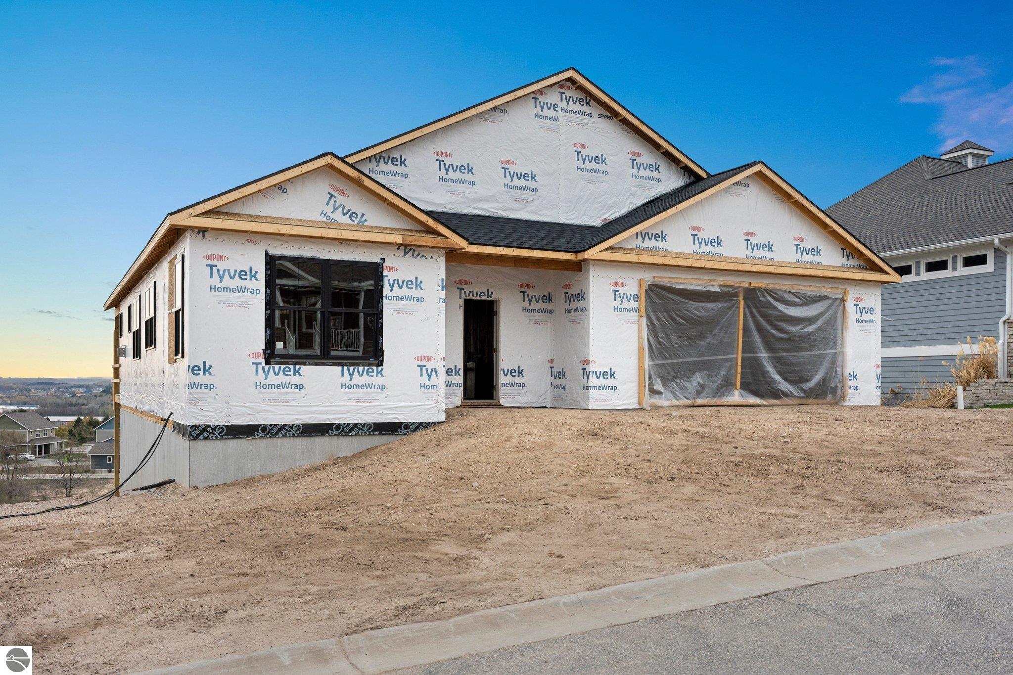 4195 Eagles View