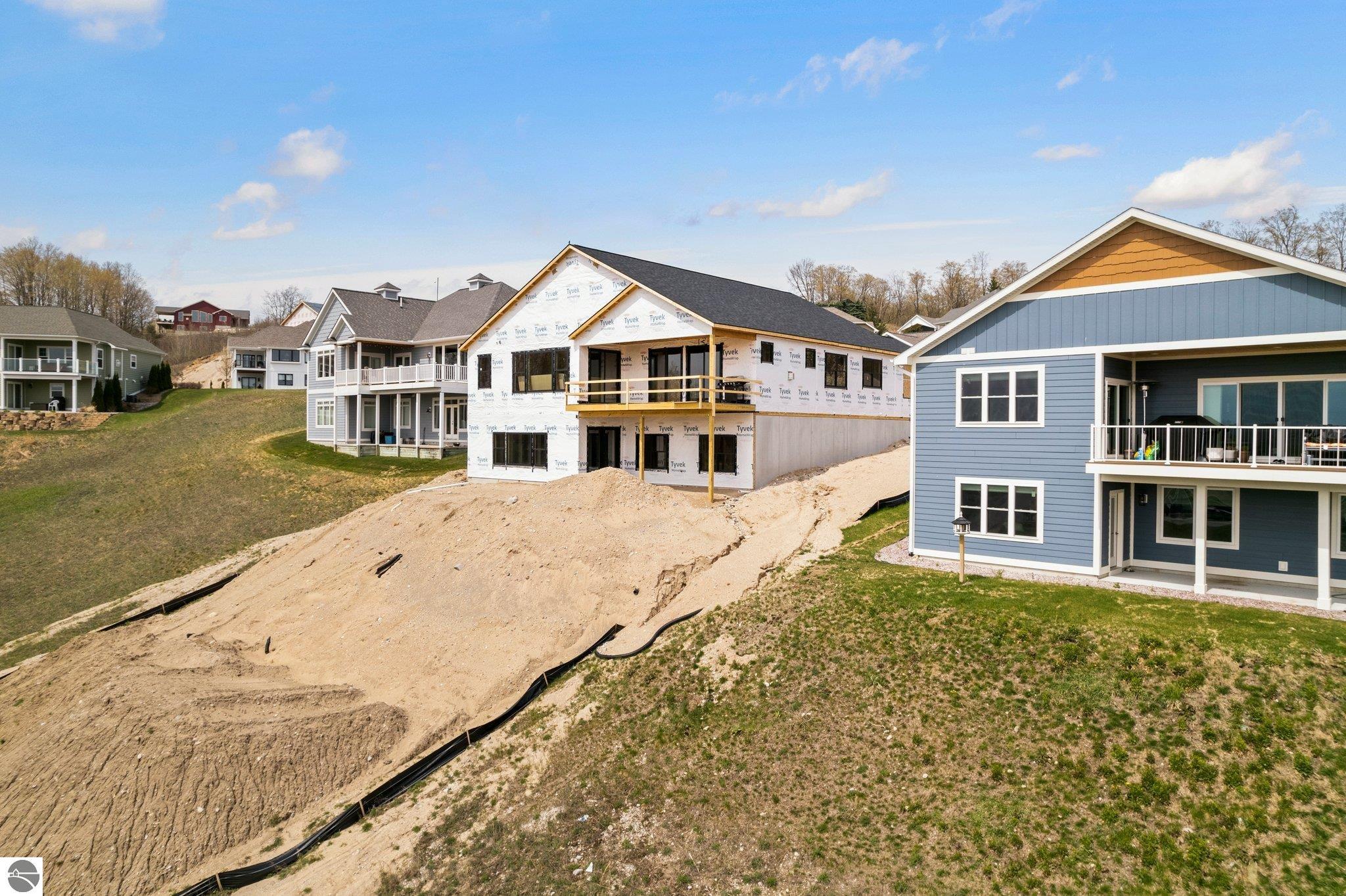 4195 Eagles View