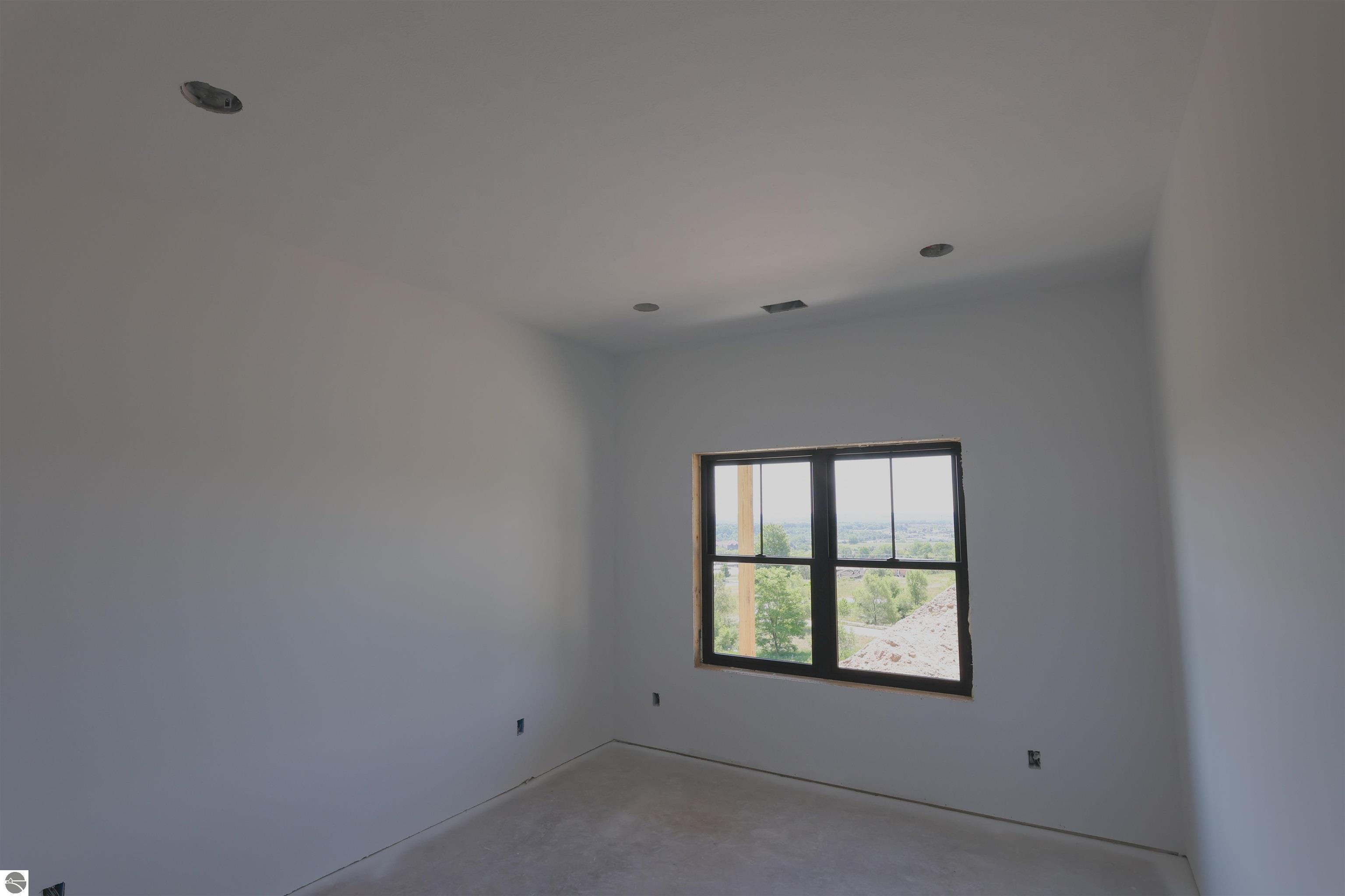 4195 Eagles View