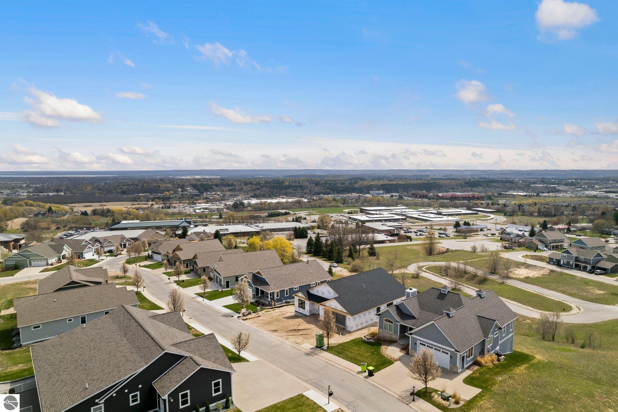 4195 Eagles View