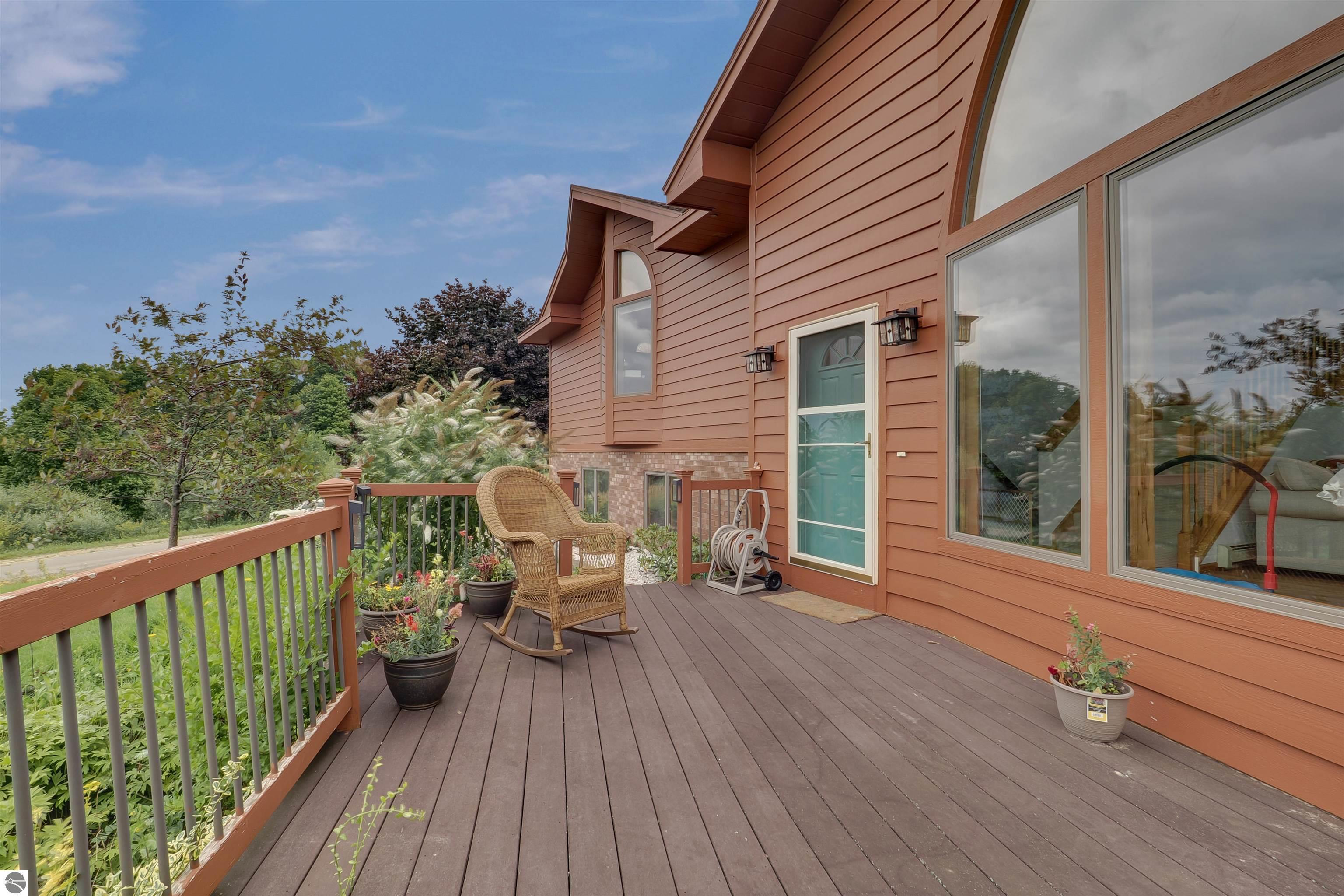 1182 Cerro Drive