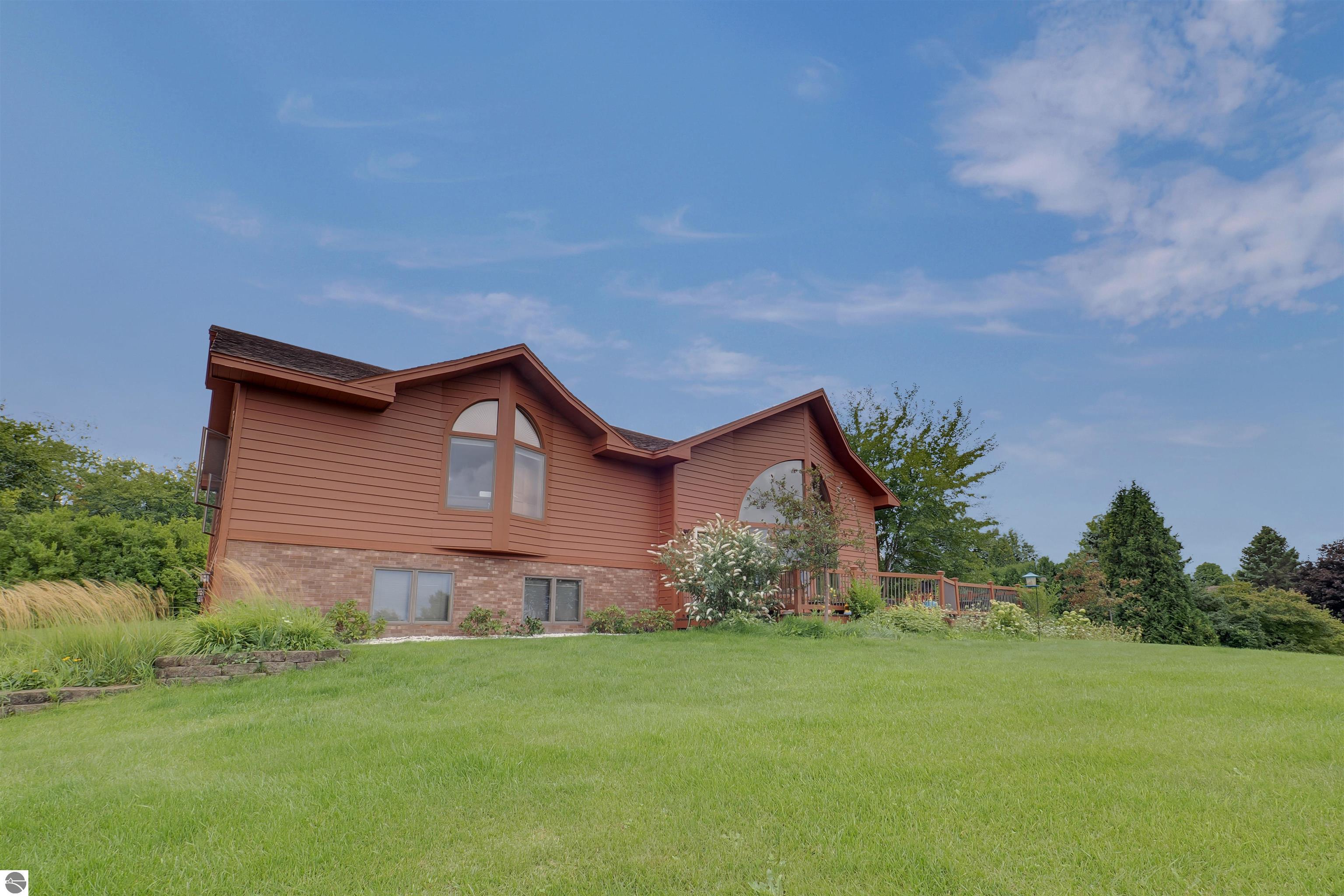 1182 Cerro Drive