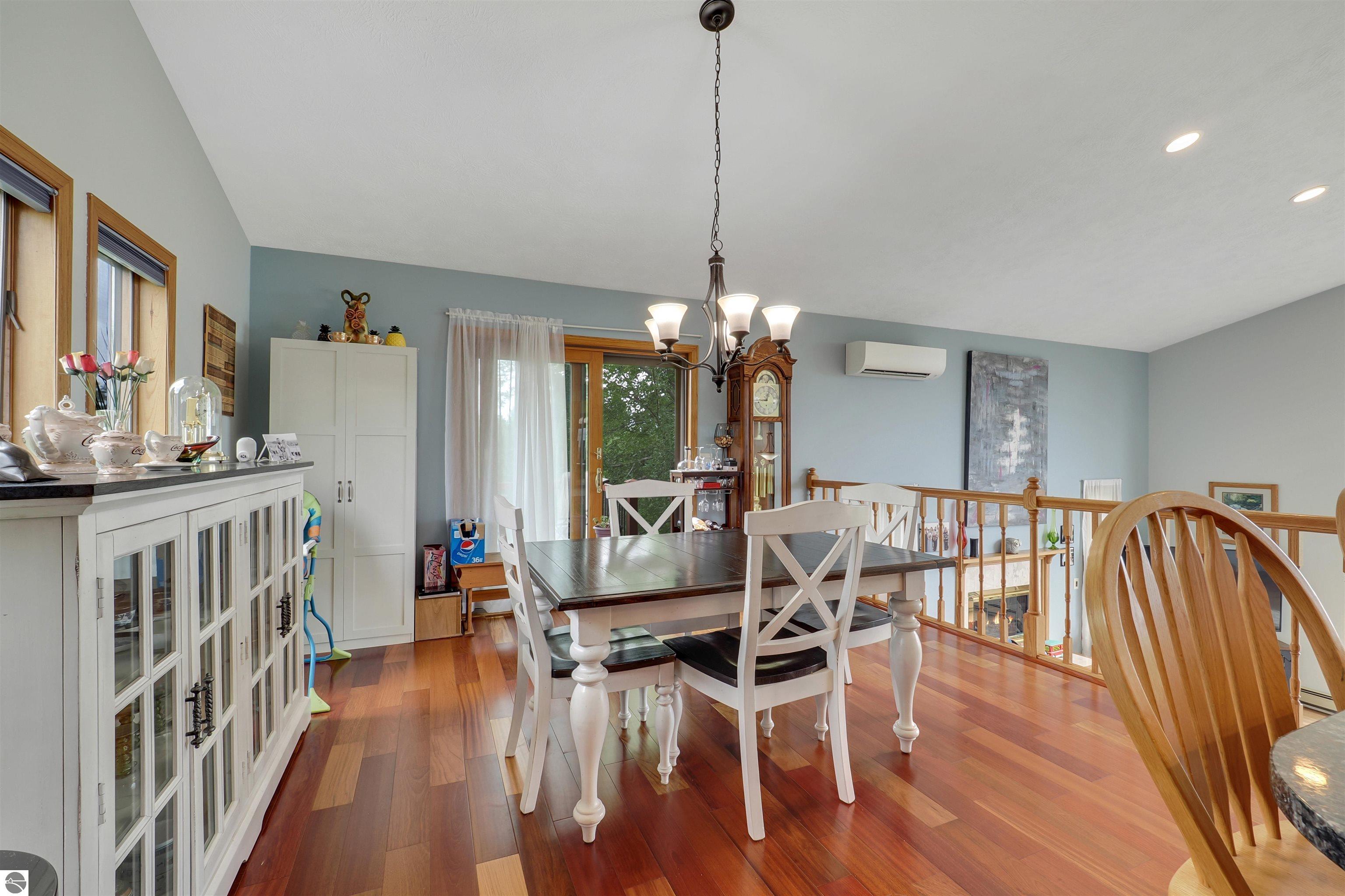 1182 Cerro Drive