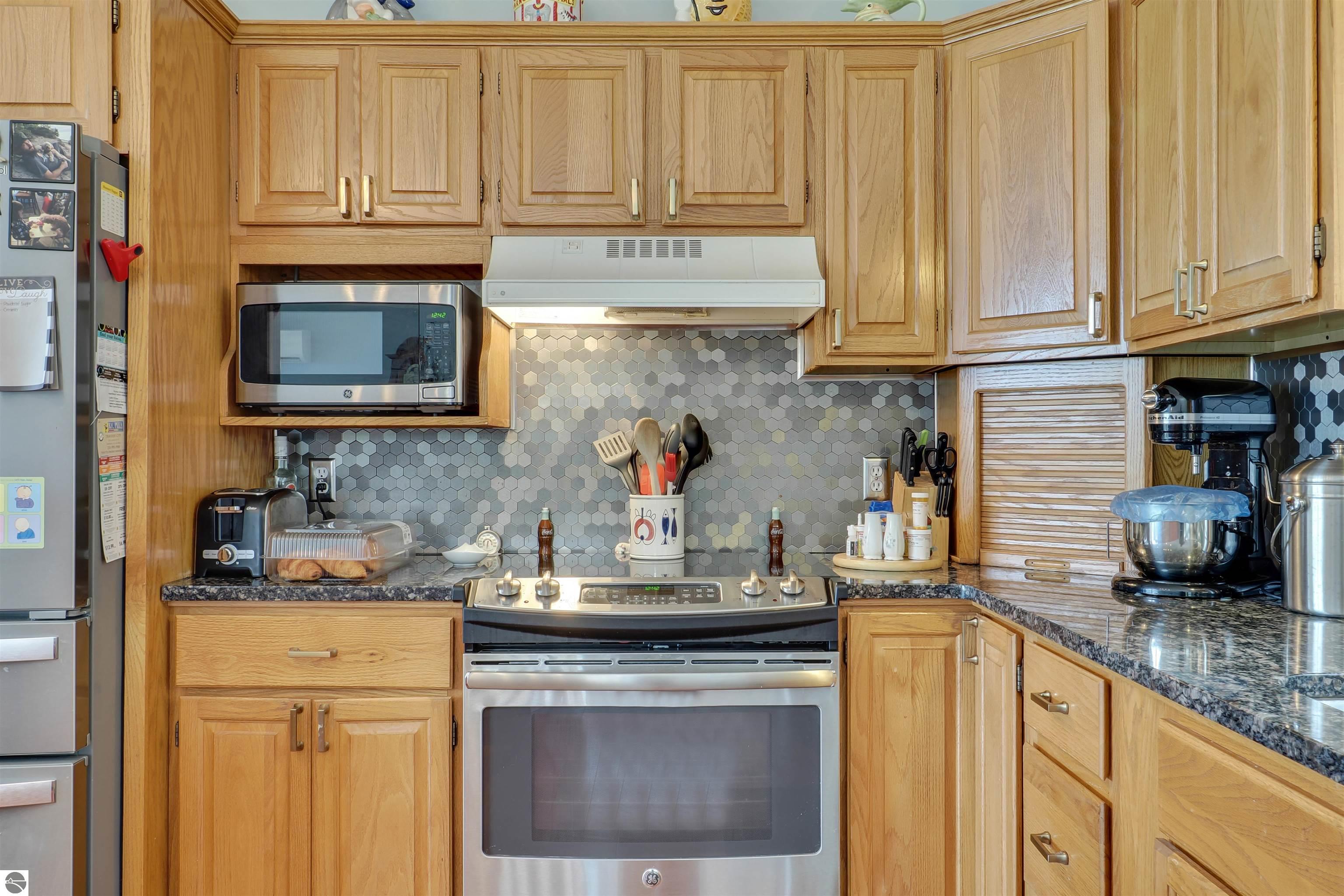 1182 Cerro Drive