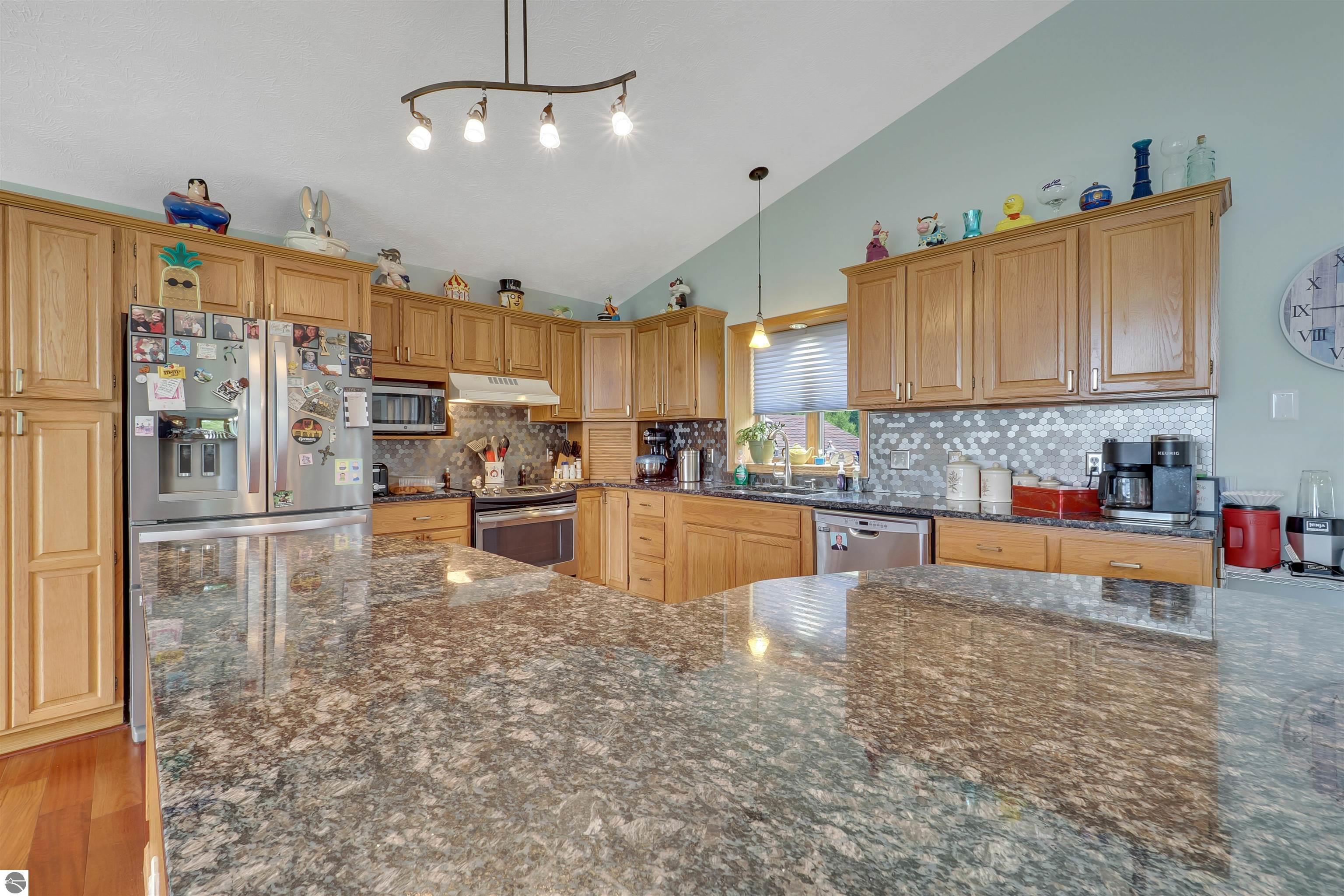 1182 Cerro Drive