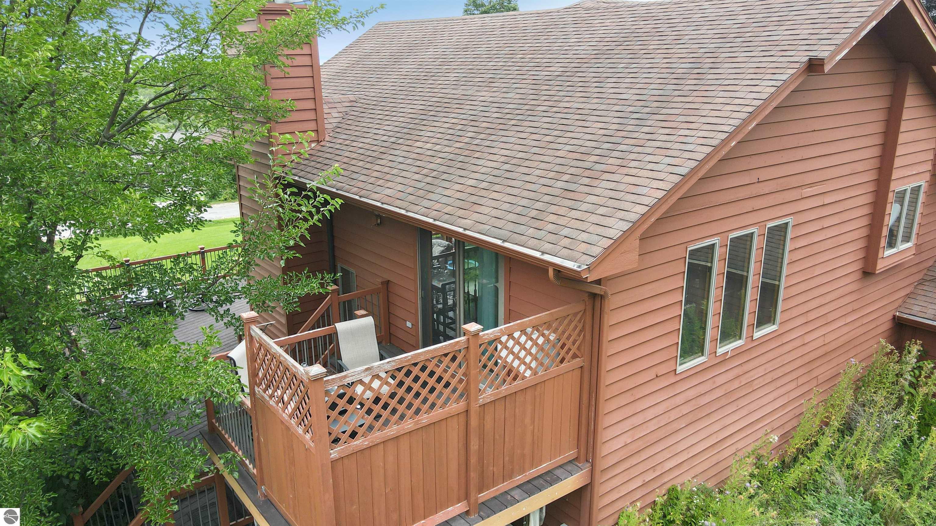 1182 Cerro Drive