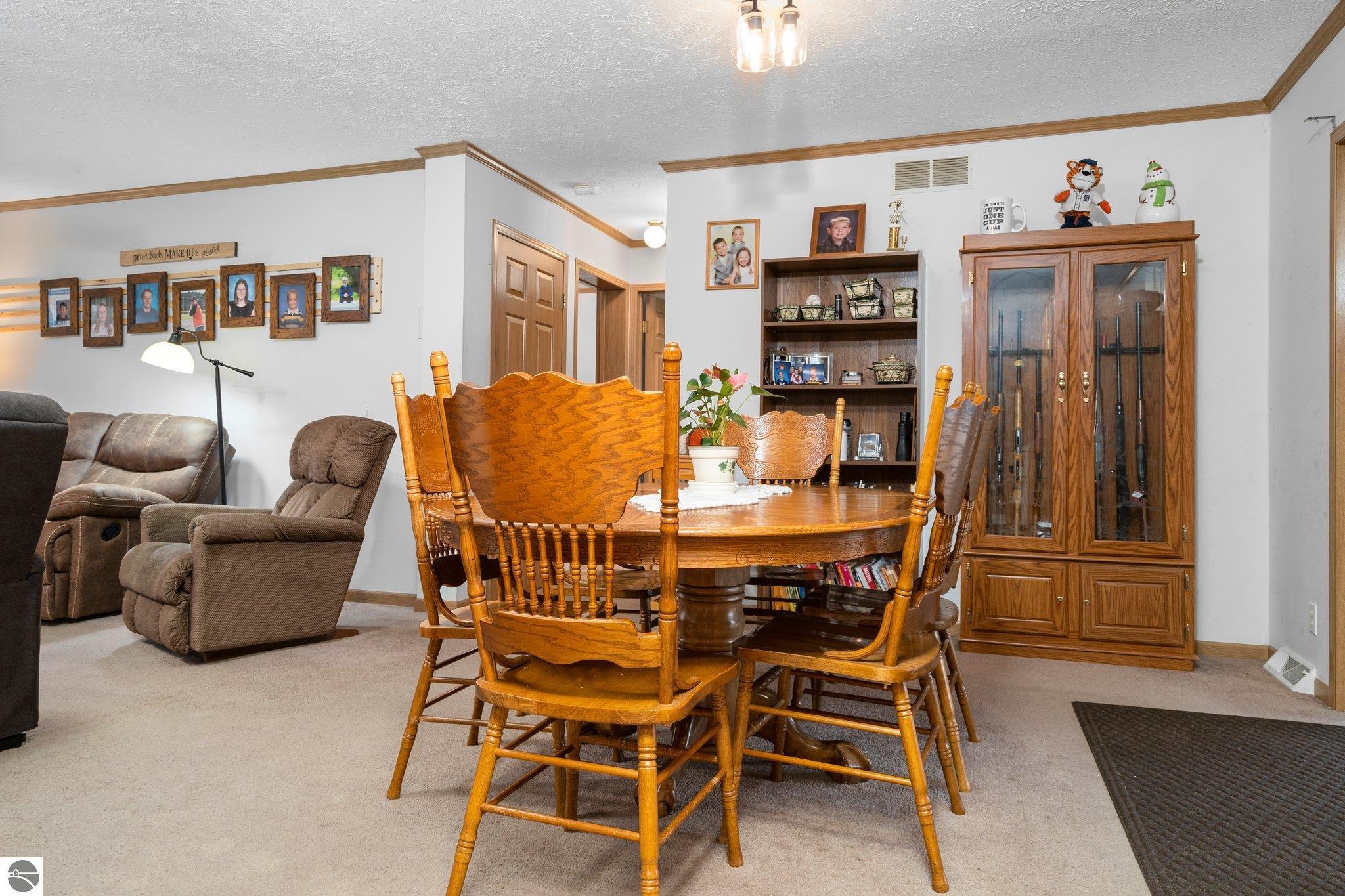 5612 (5 acres) Twin Lake Road, NE