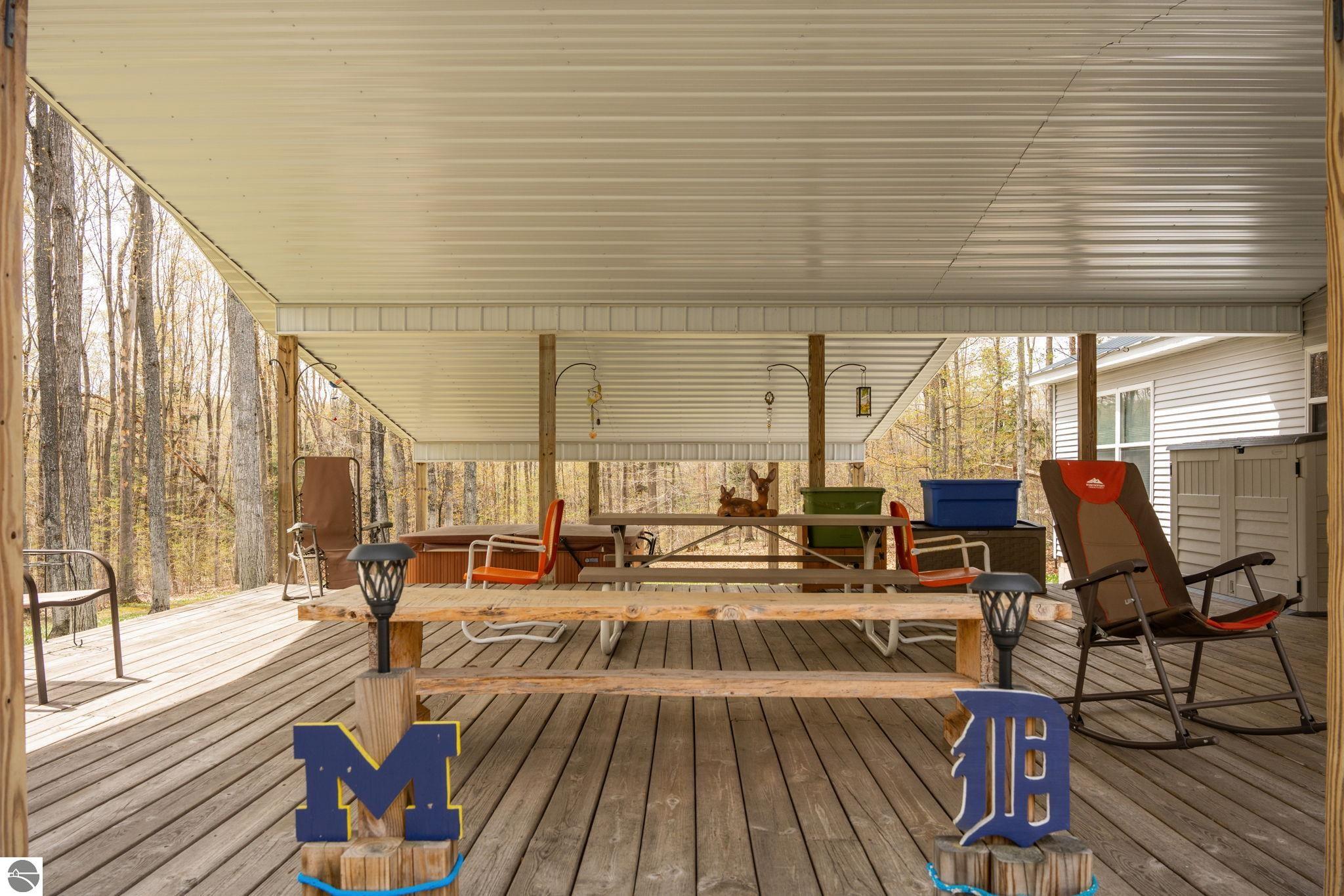 5612 (5 acres) Twin Lake Road, NE