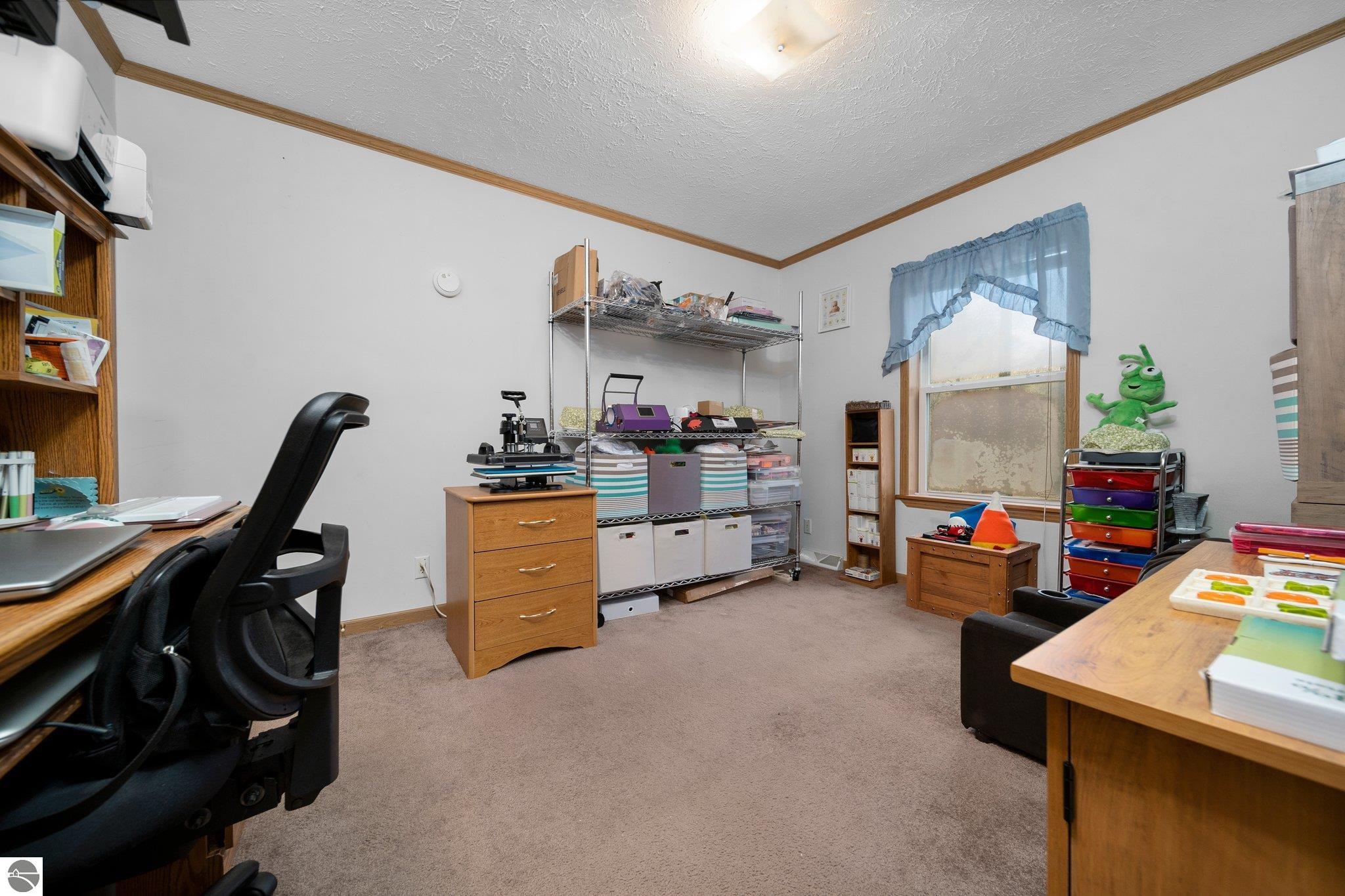 5612 (5 acres) Twin Lake Road, NE