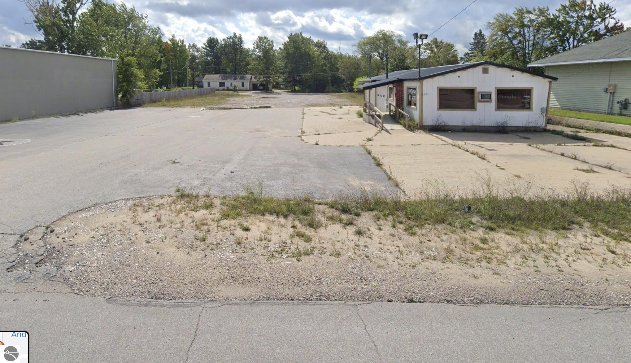 505 W Mile Road