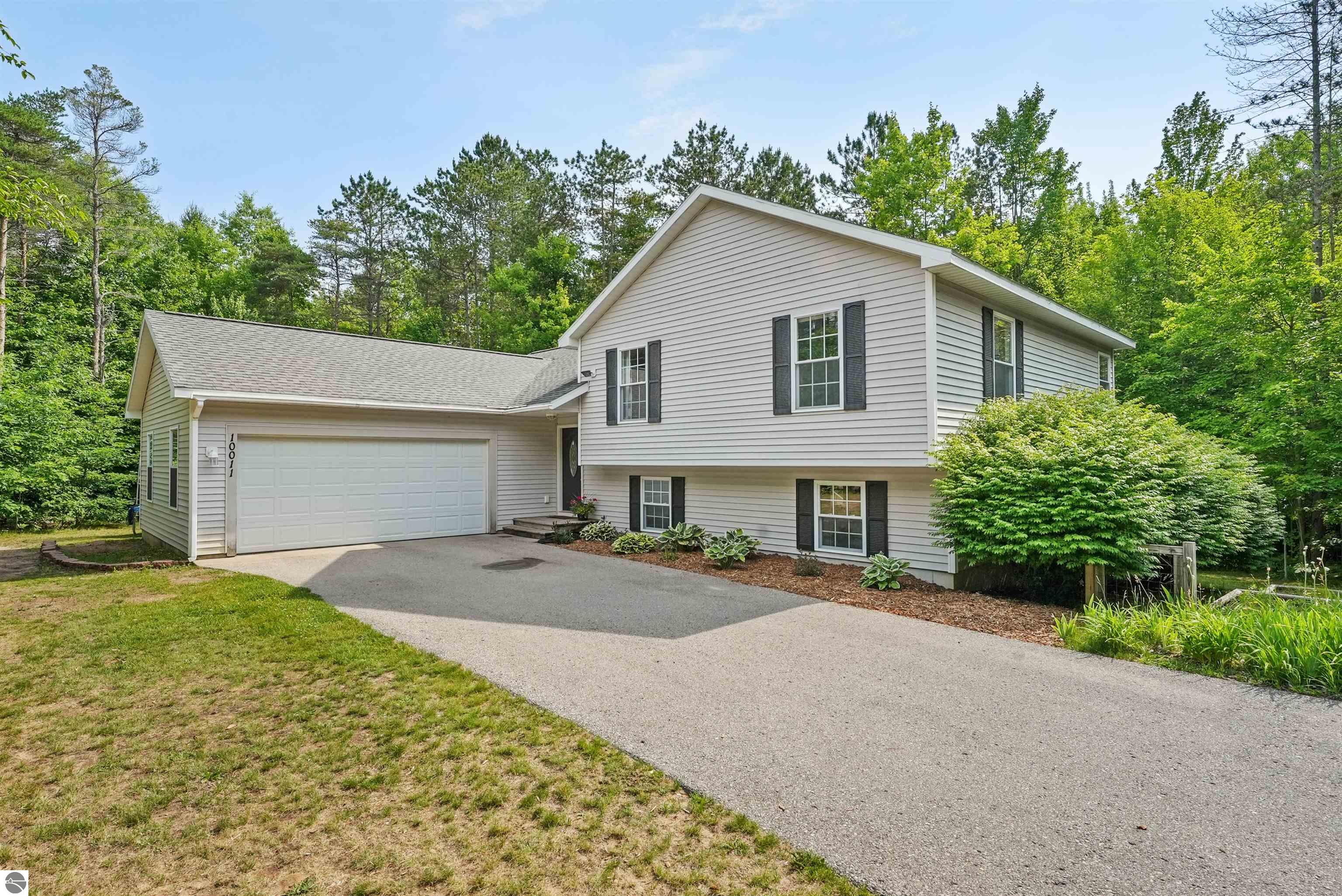 10011 Betsie Creek Drive