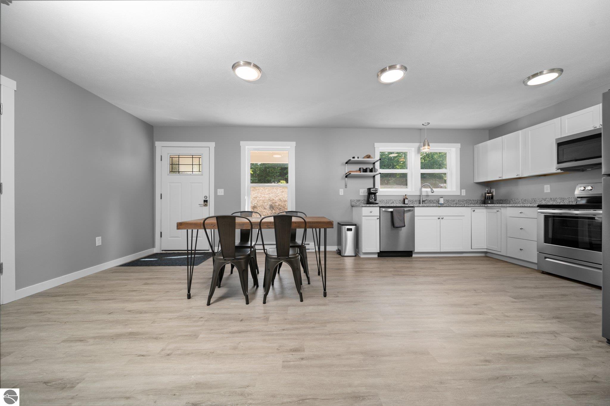 11125 Mason Point