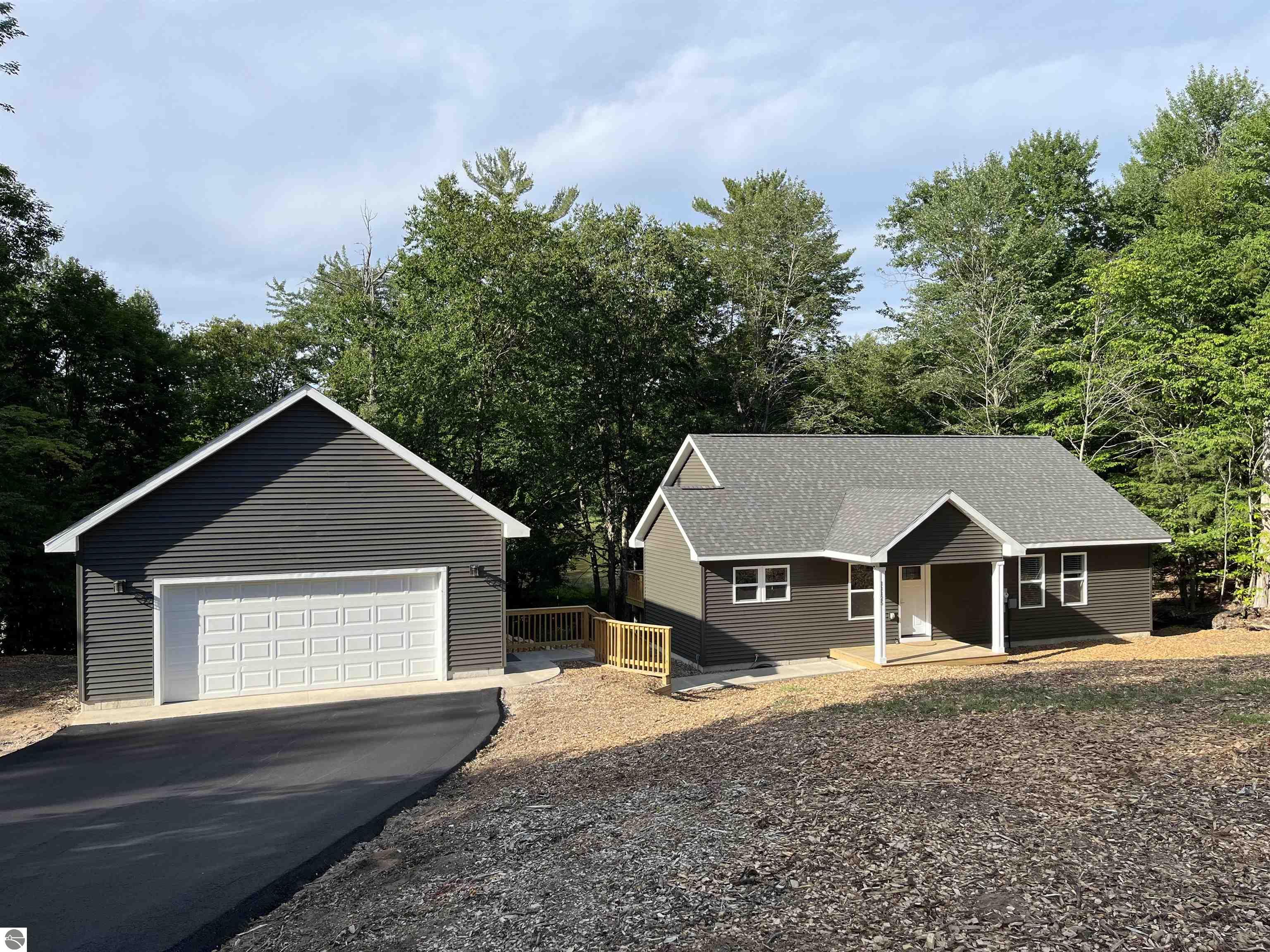 11125 Mason Point