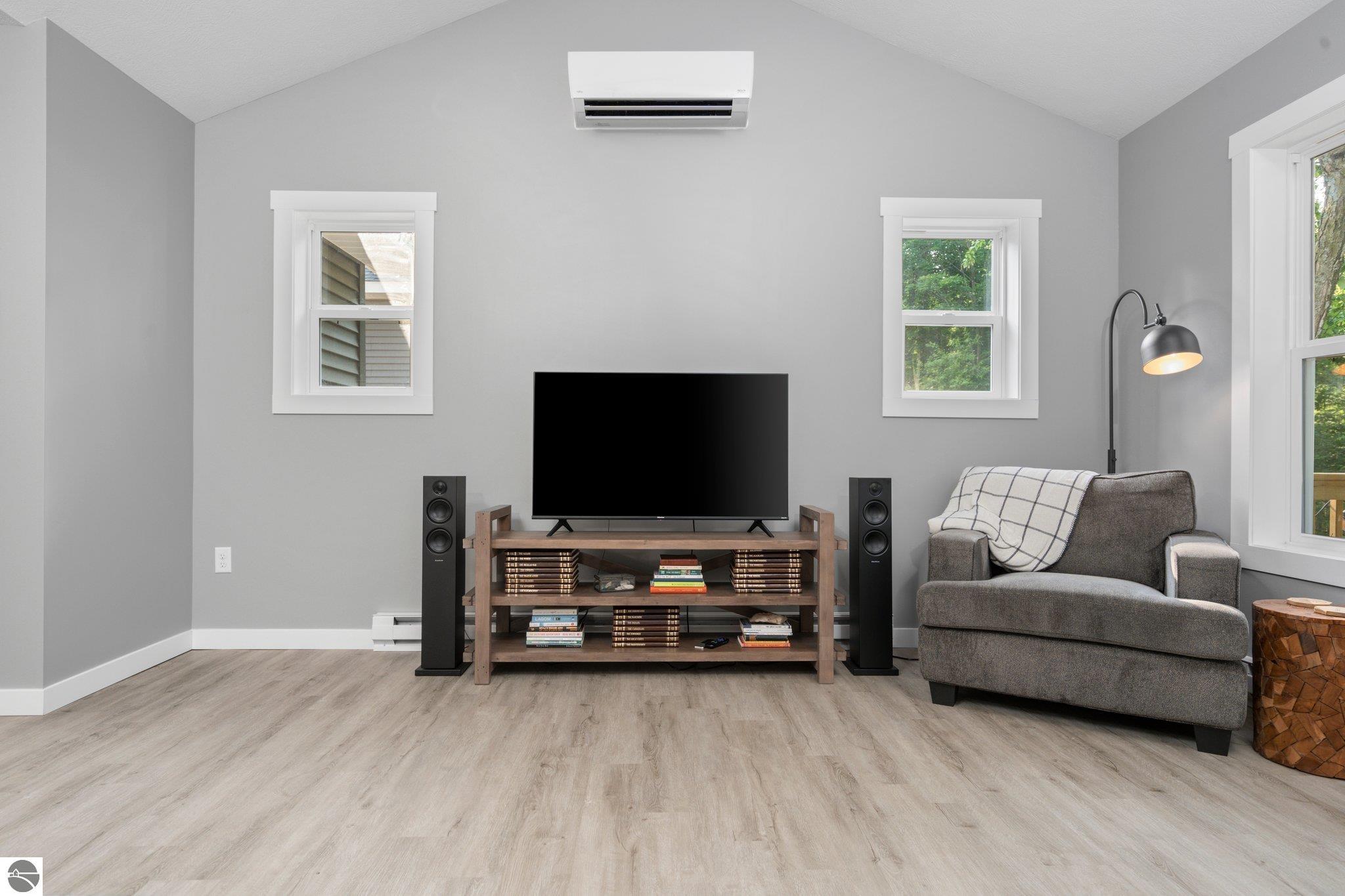 11125 Mason Point