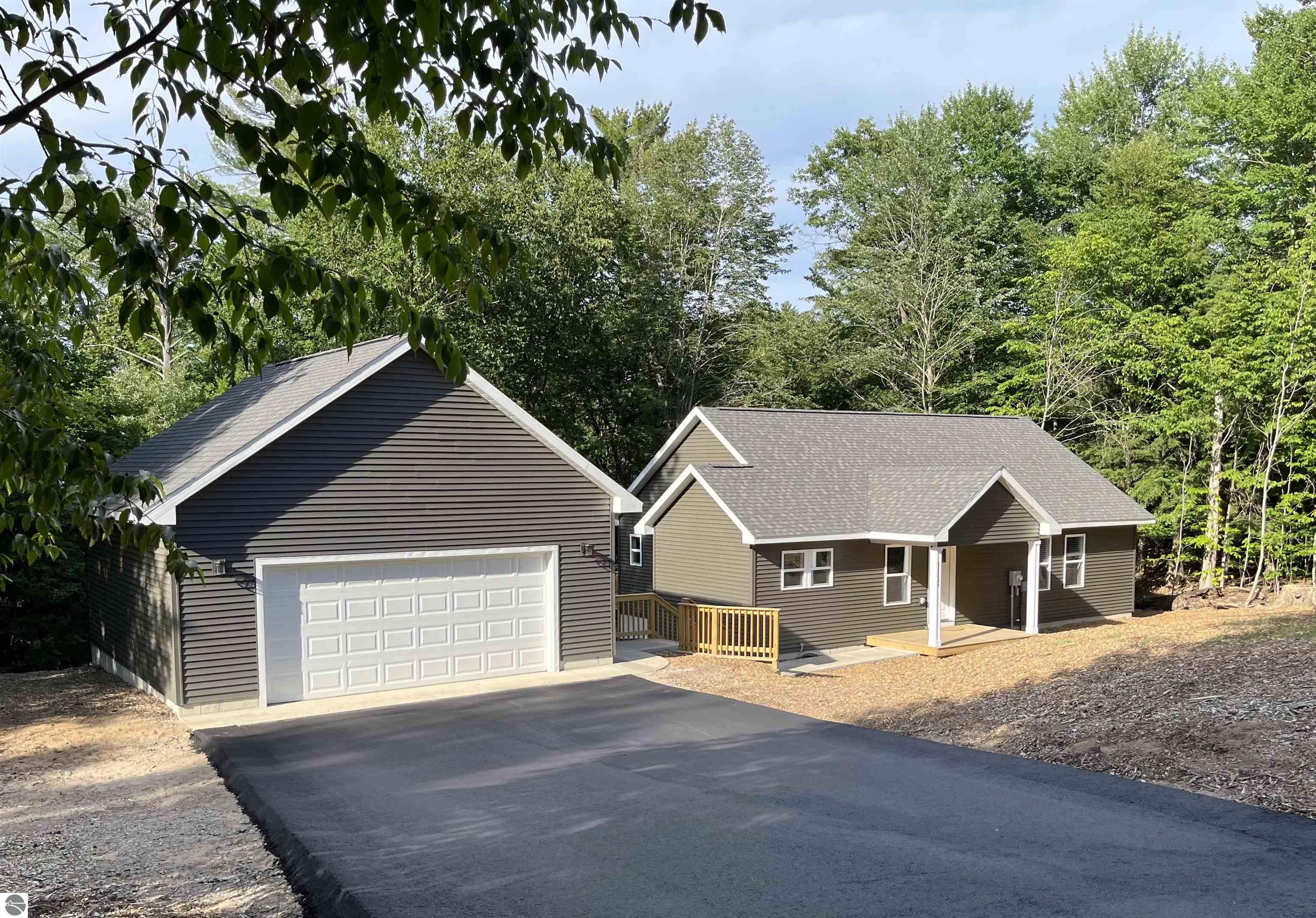 11125 Mason Point