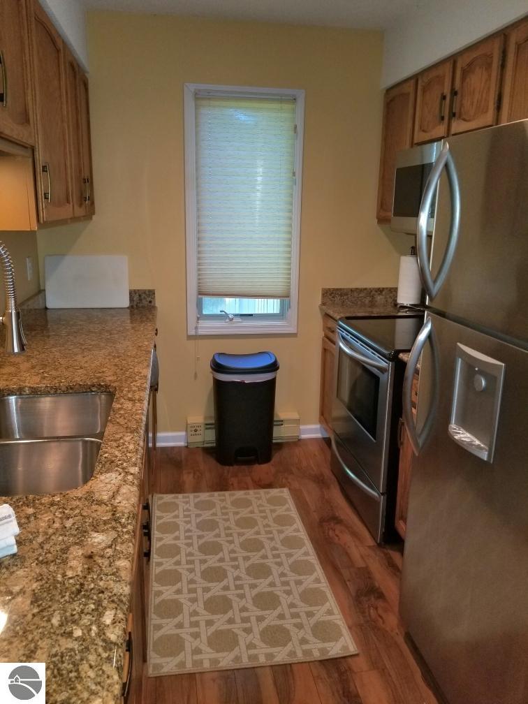 5524 Golfview Court