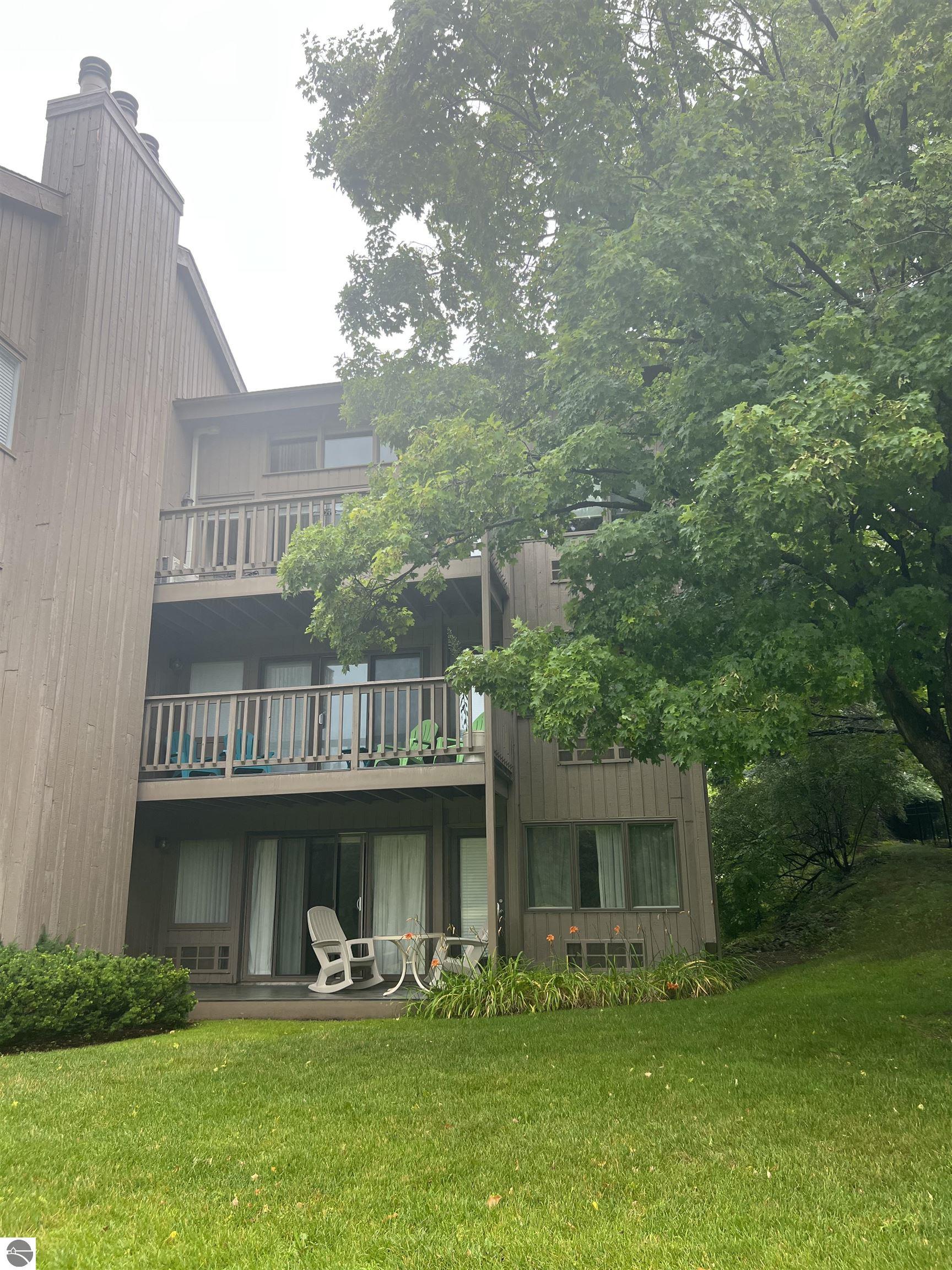 5524 Golfview Court