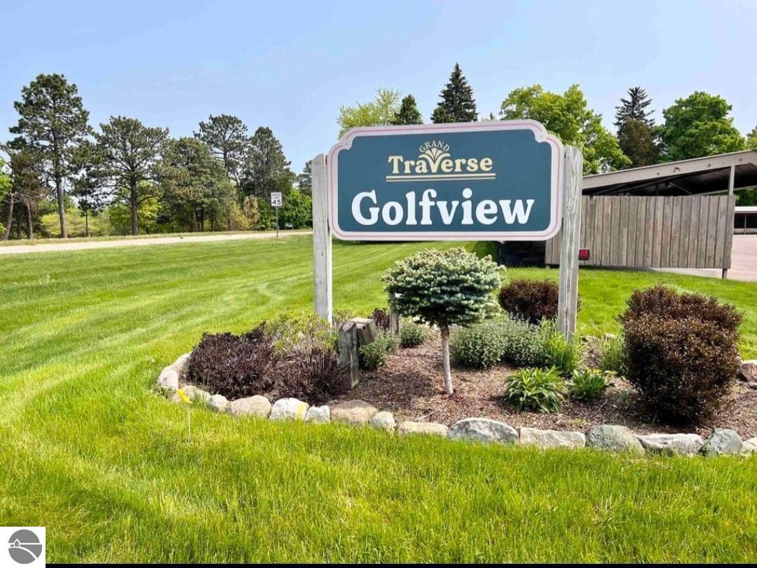 5524 Golfview Court