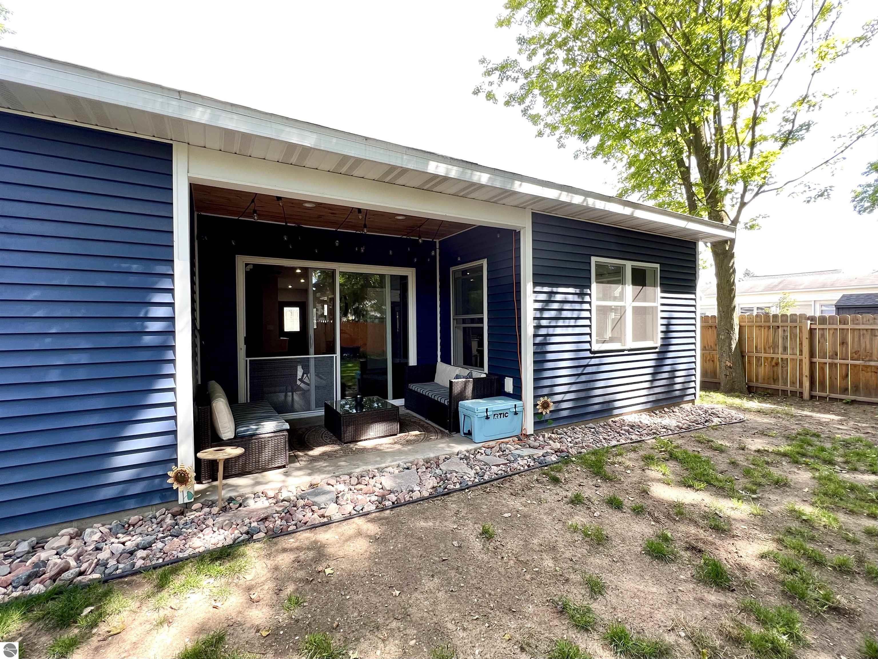513 W Main Street