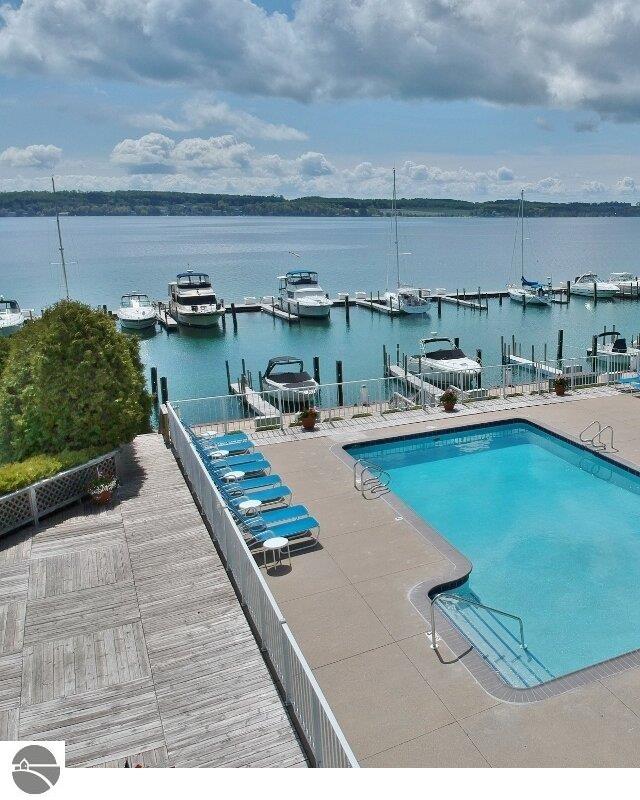 887 N Bay Cliff Drive # 16