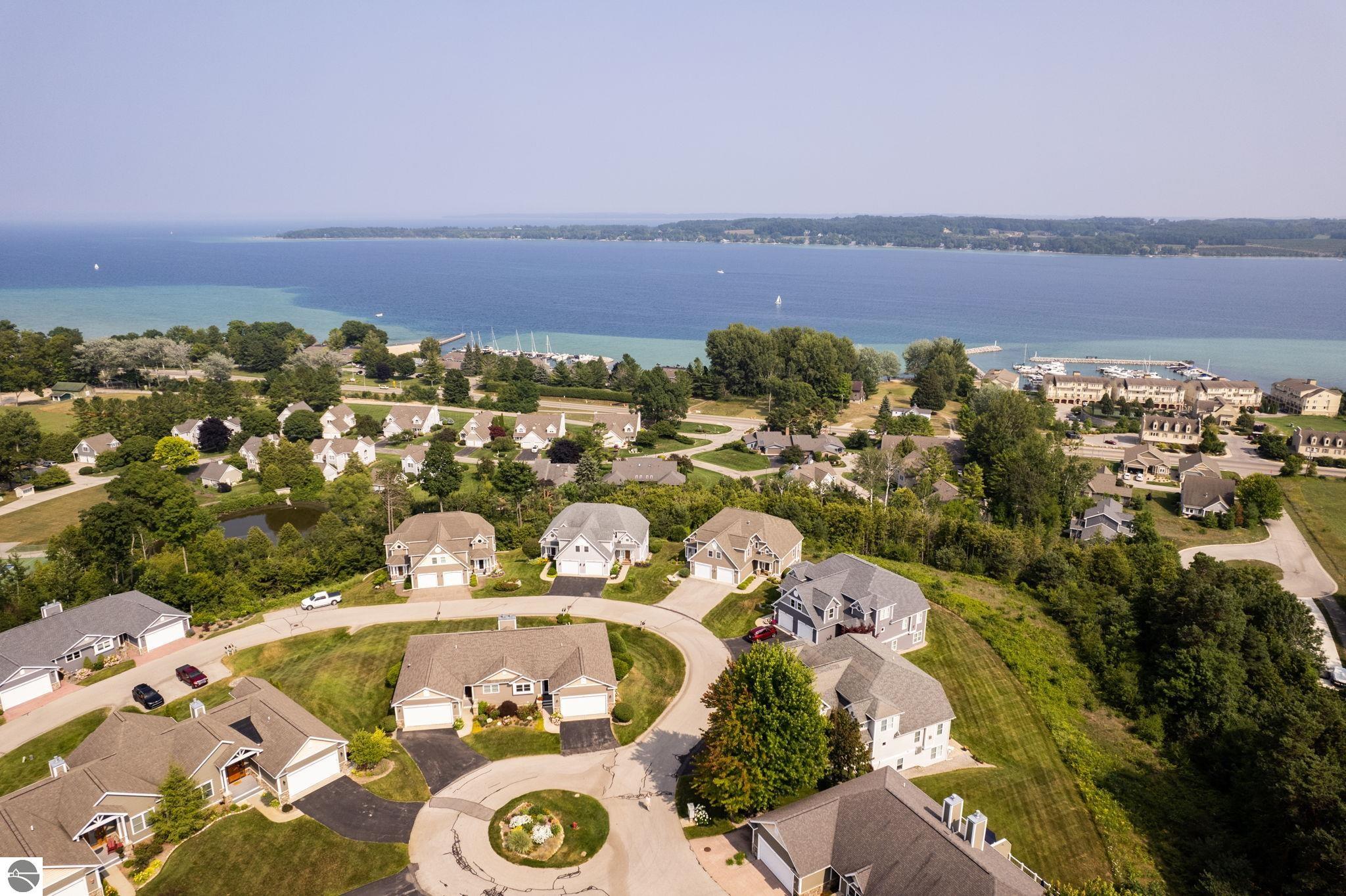 887 N Bay Cliff Drive # 16
